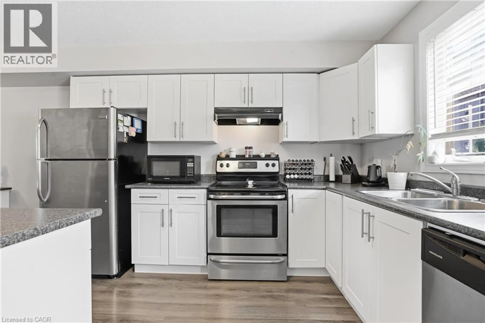 #49 6118 KELSEY Crescent - Image 10