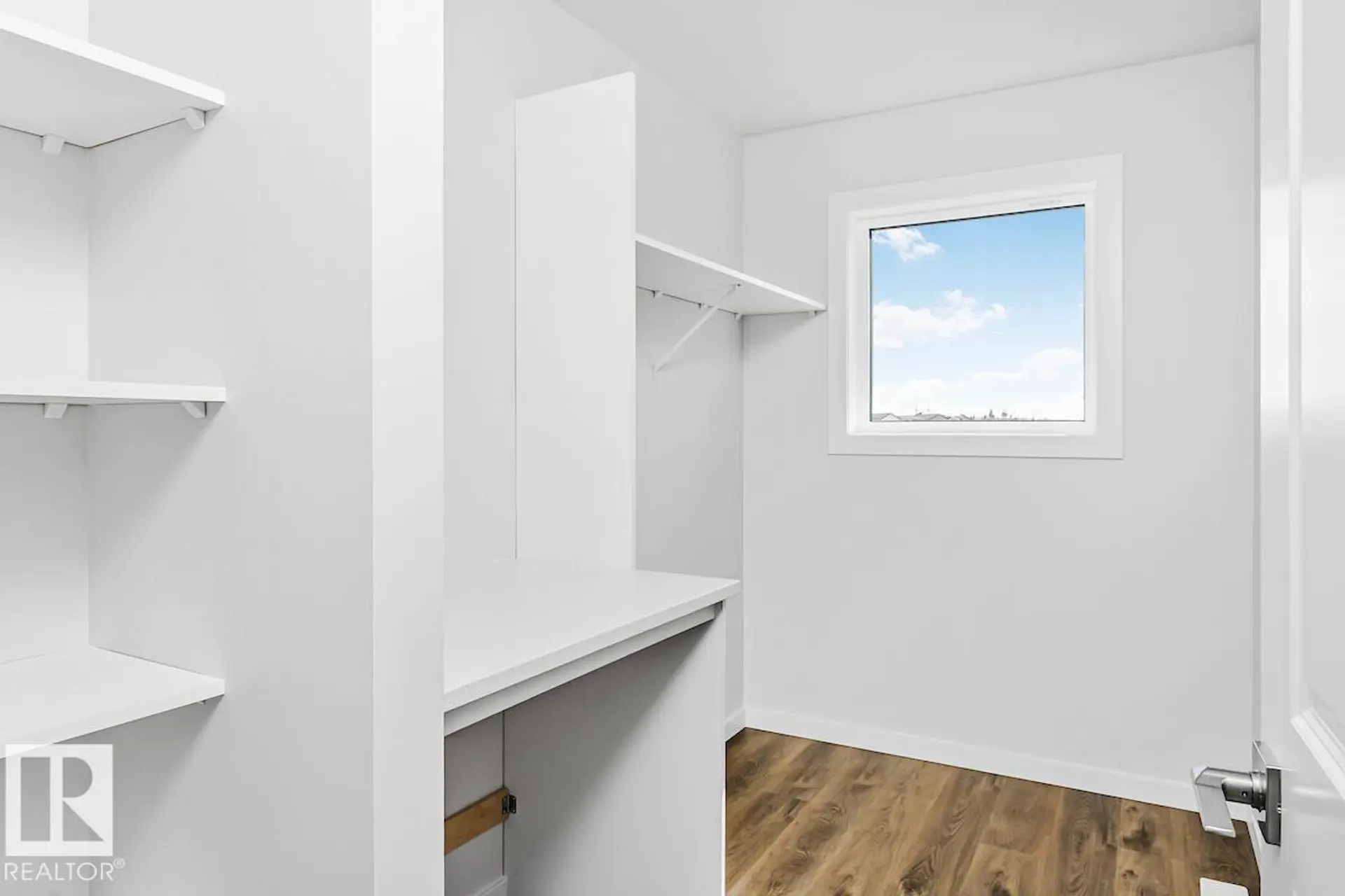 2431 EGRET LO NW - Image 15