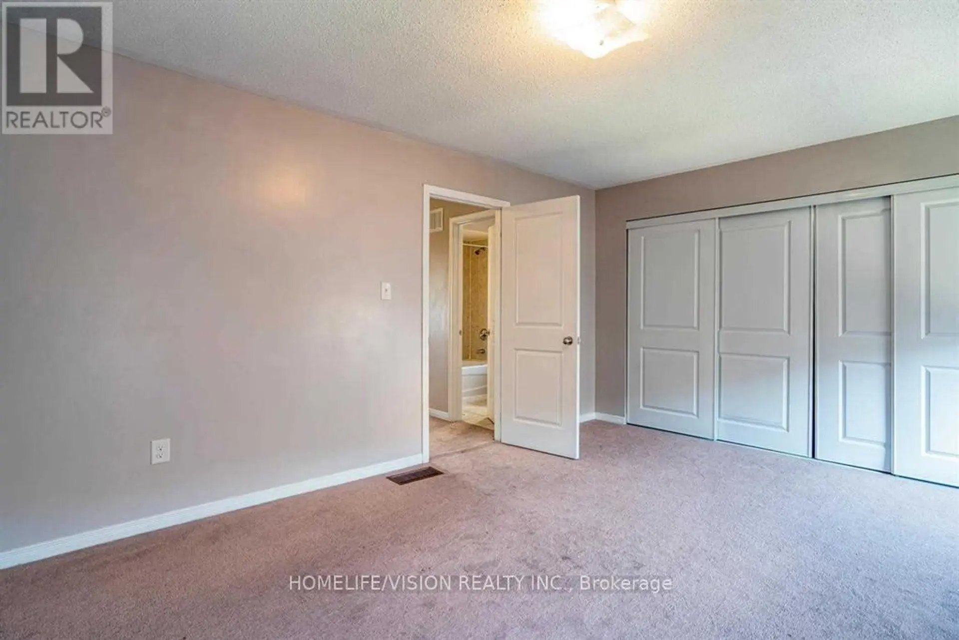 29 JINNAH COURT - Image 12