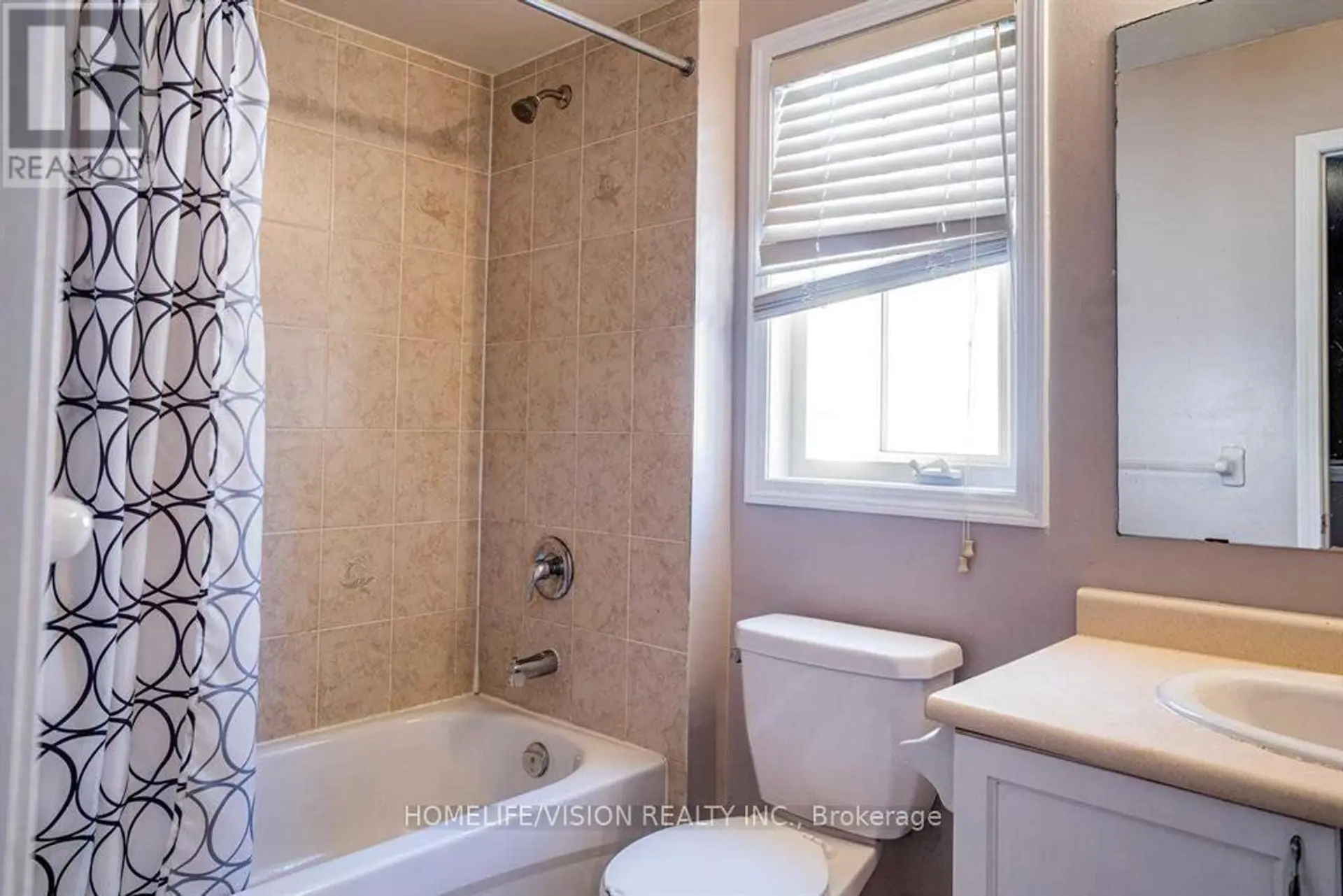 29 JINNAH COURT - Image 13