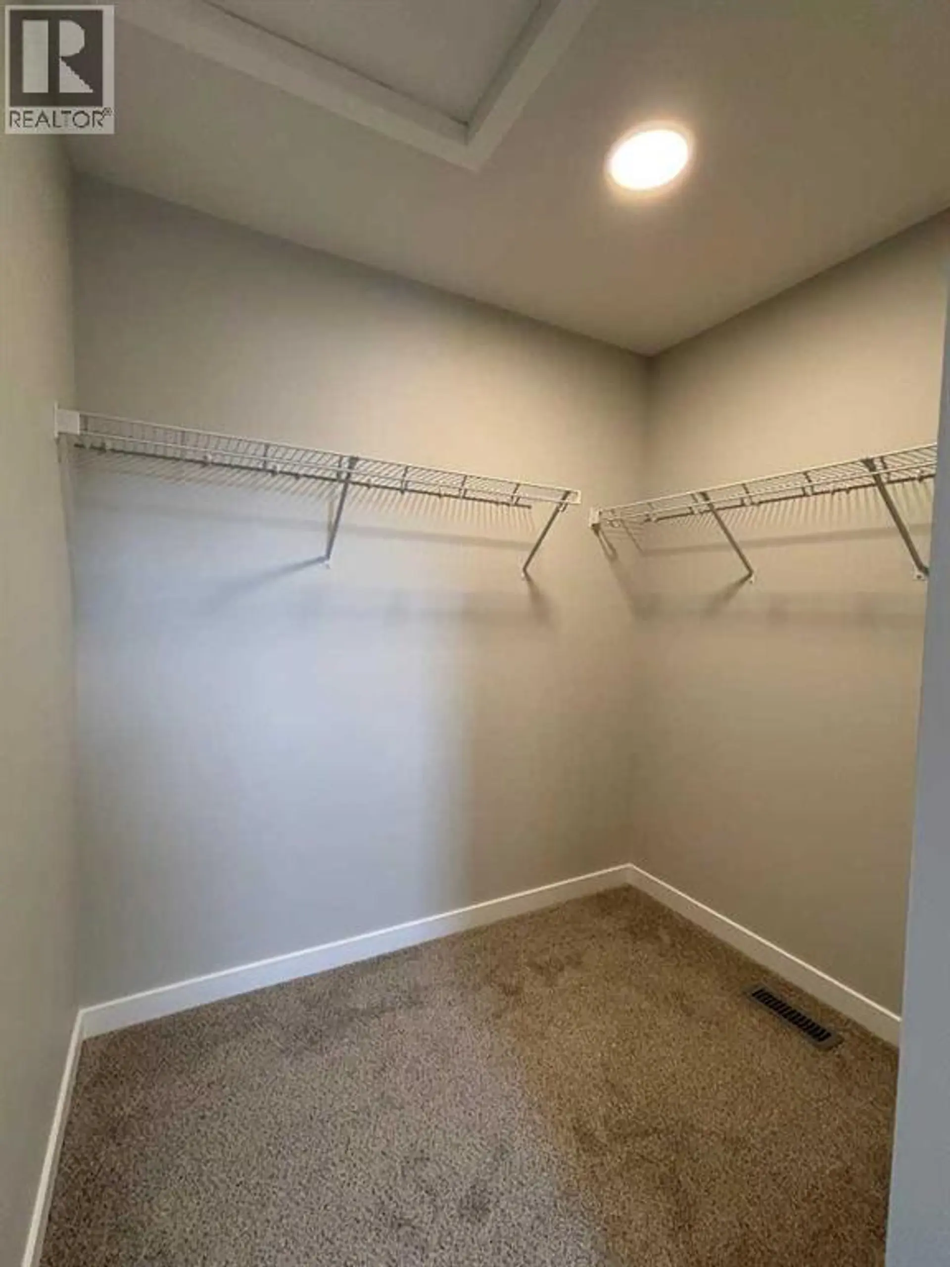 941 Reynolds Lane - Image 13