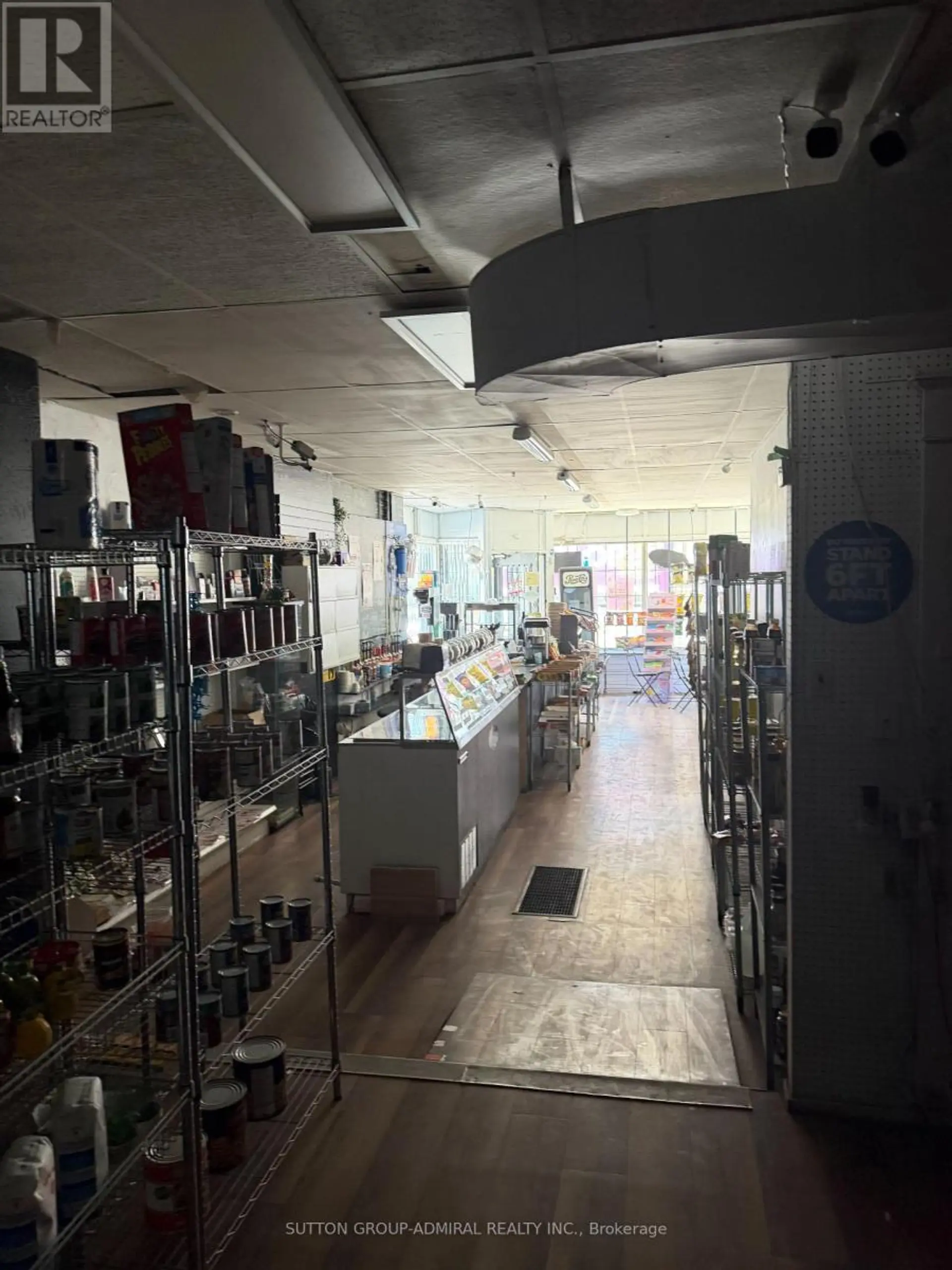 1572 QUEEN STREET E - Image 12