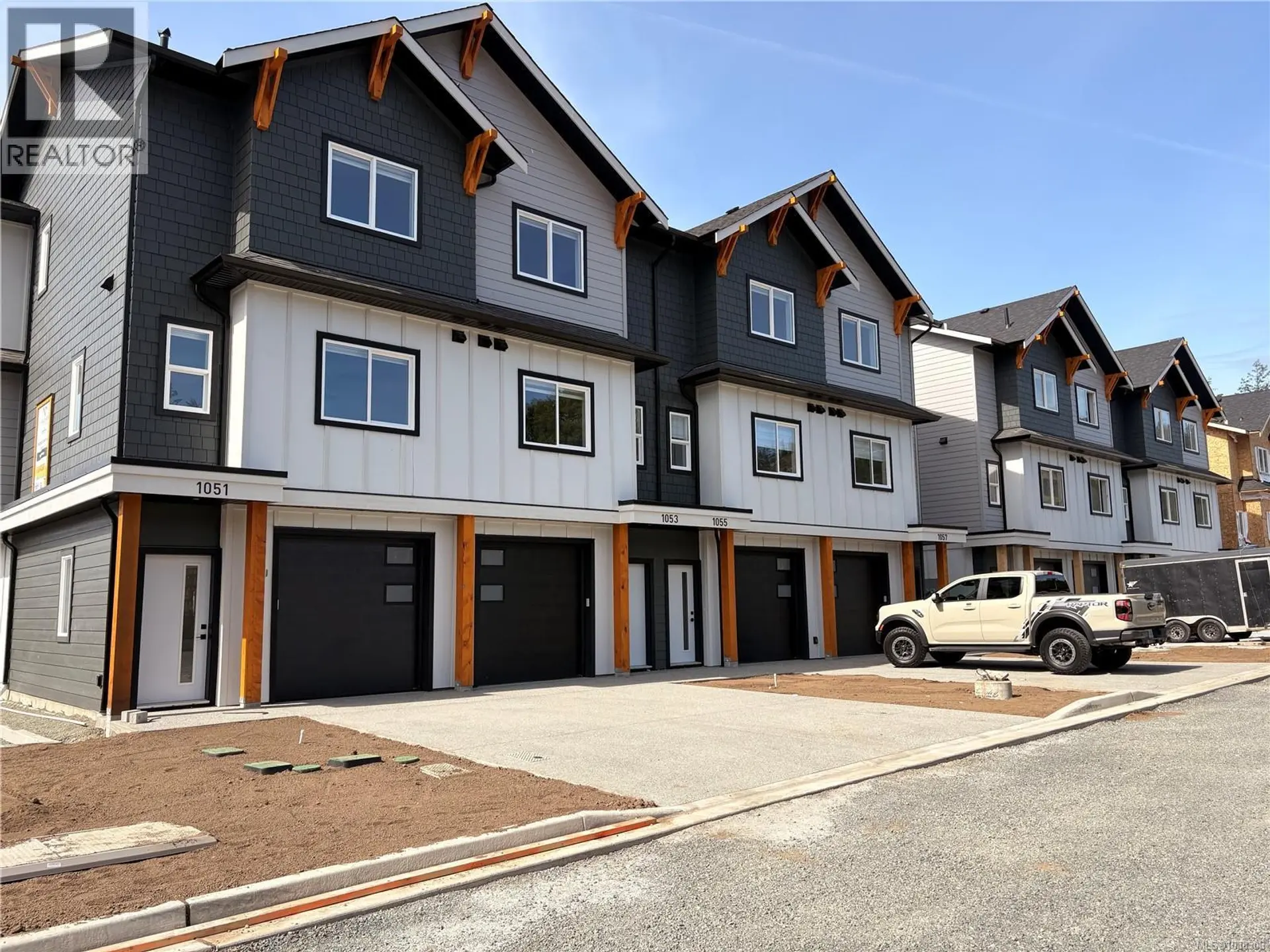 1057 Brown Rd - Image 1