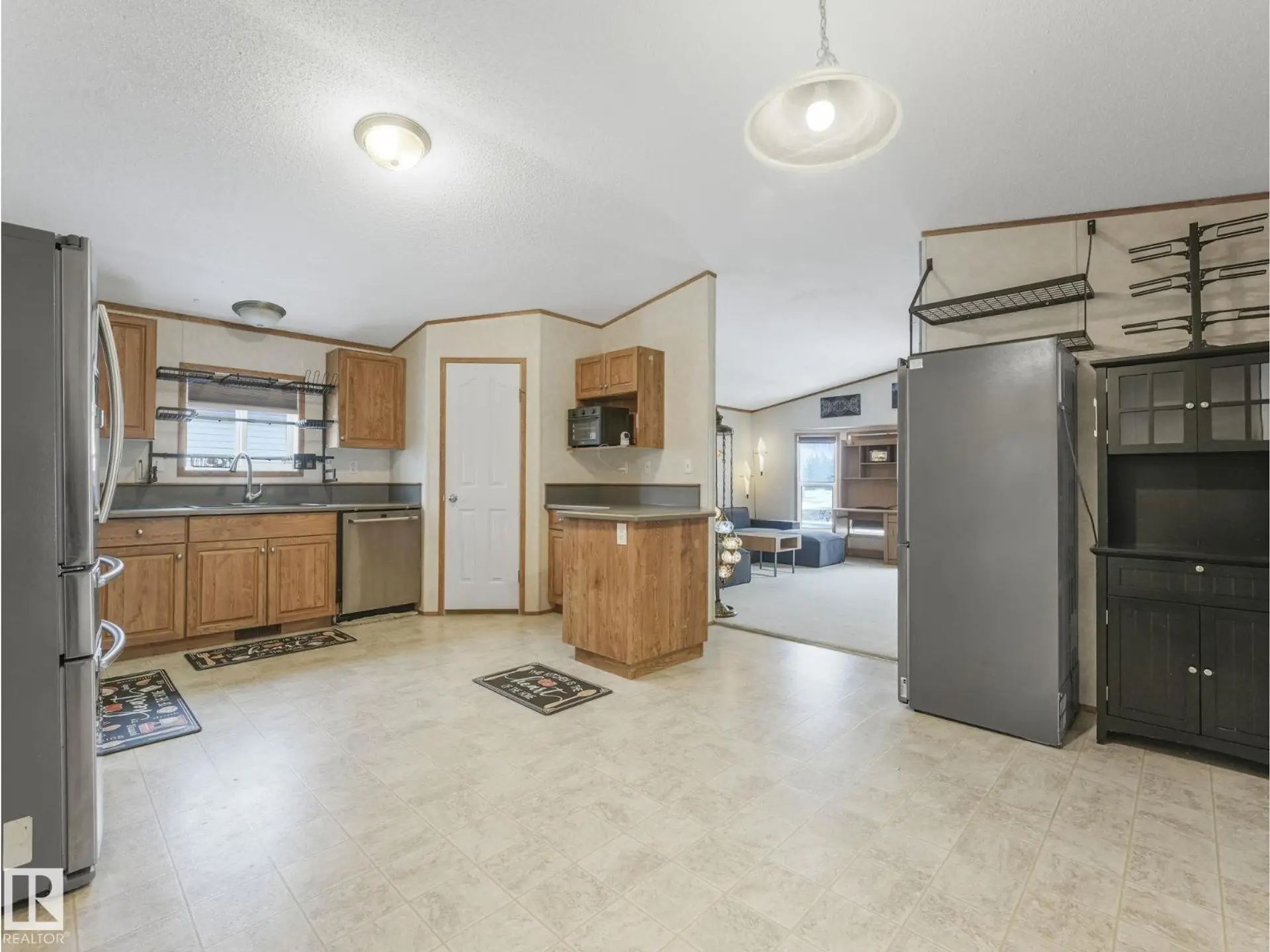 1634 66 Ave - Maple Ridge MH PA NW - Image 3