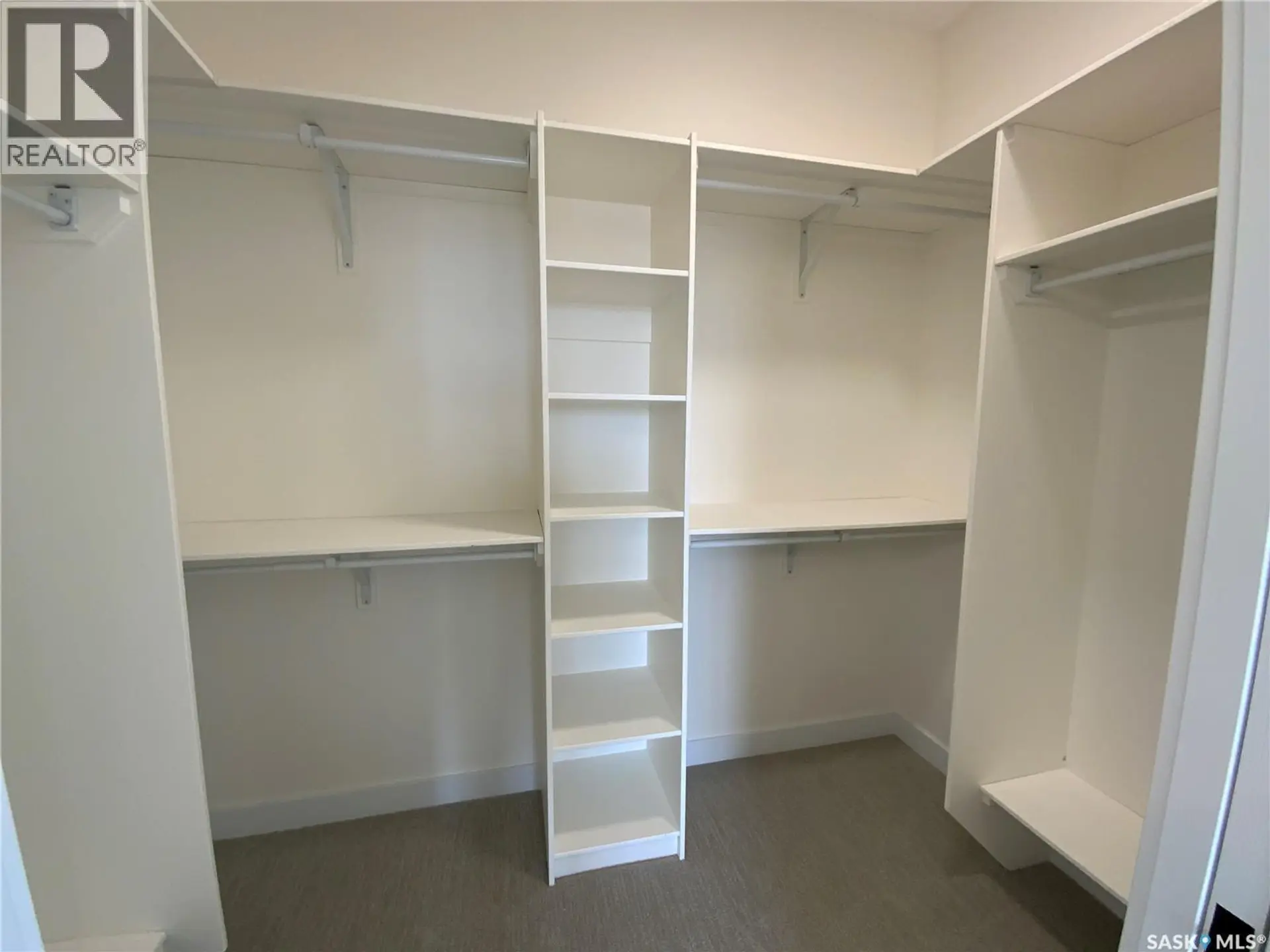 242 Doran WAY - Image 8