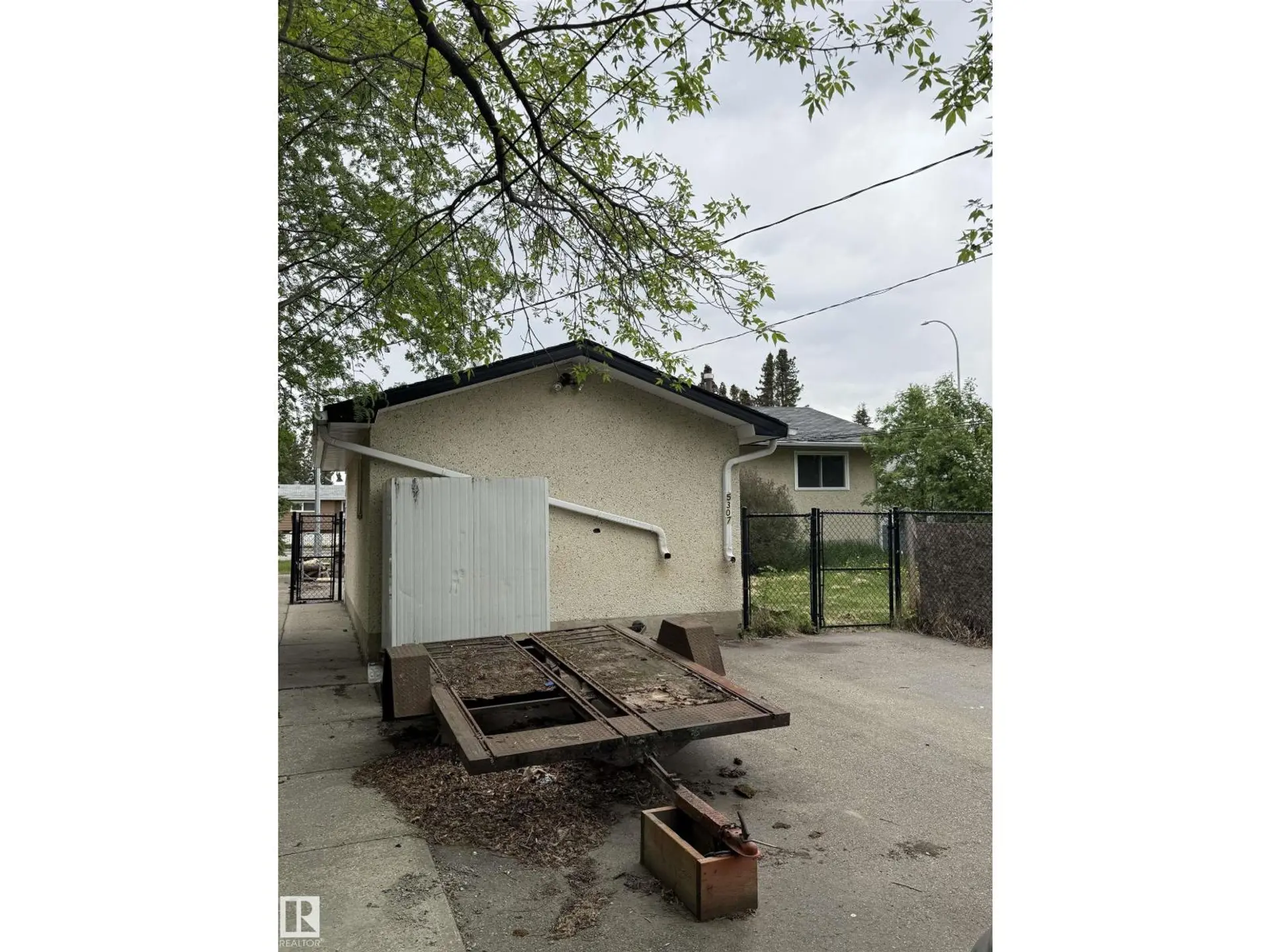 5307 48 ST - Image 4