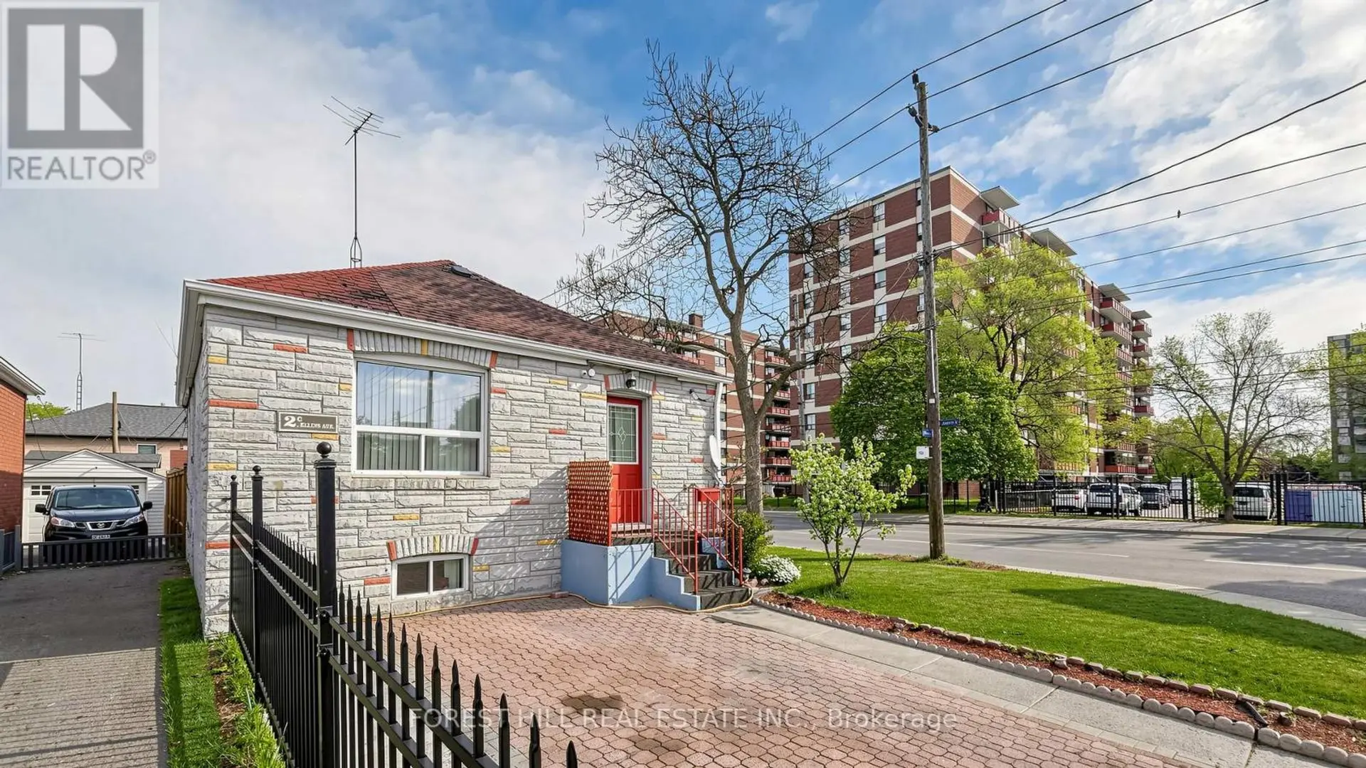 2 ELLINS AVENUE - Image 2