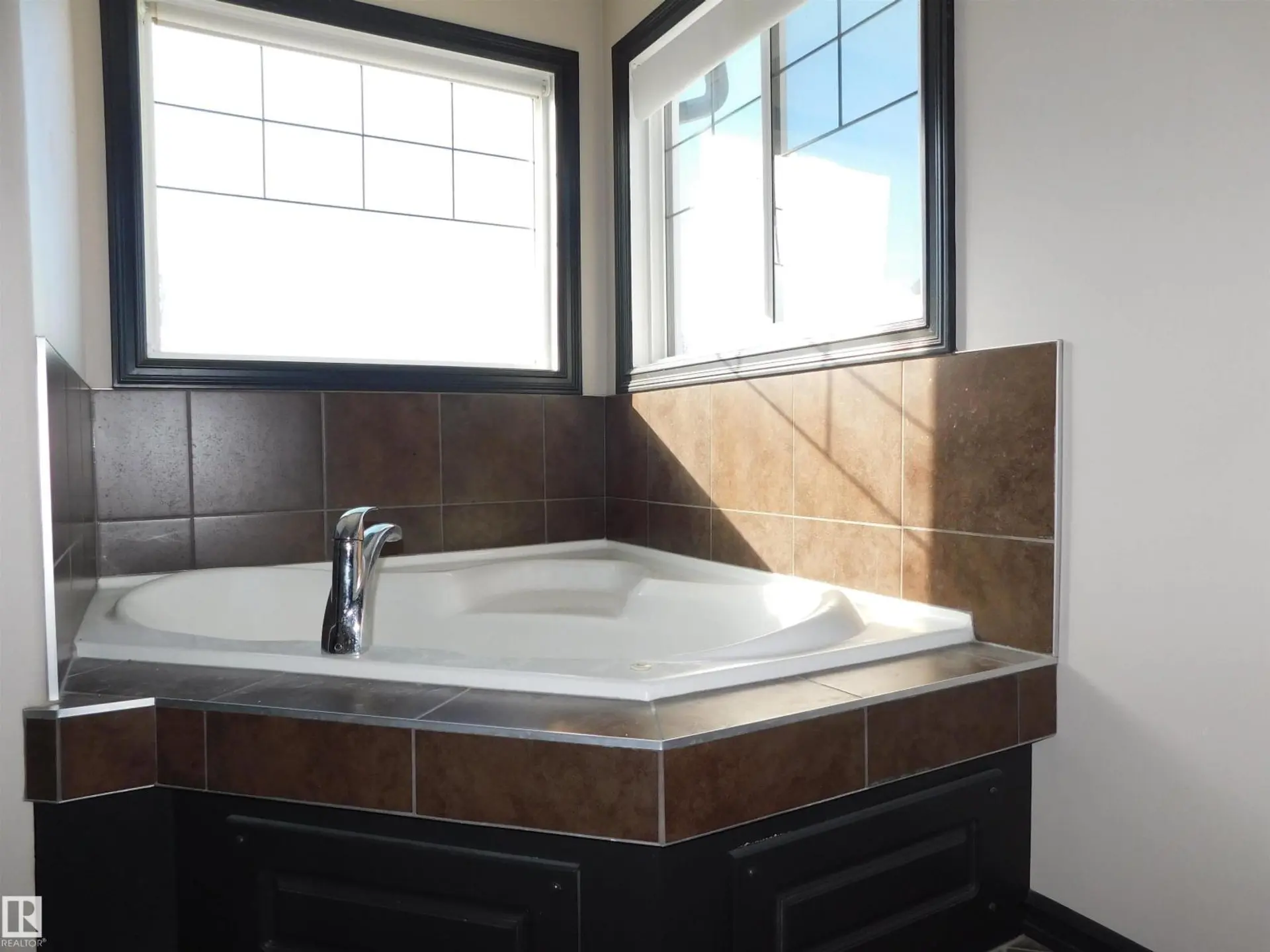 1239 MCKINNEY CT NW - Image 14