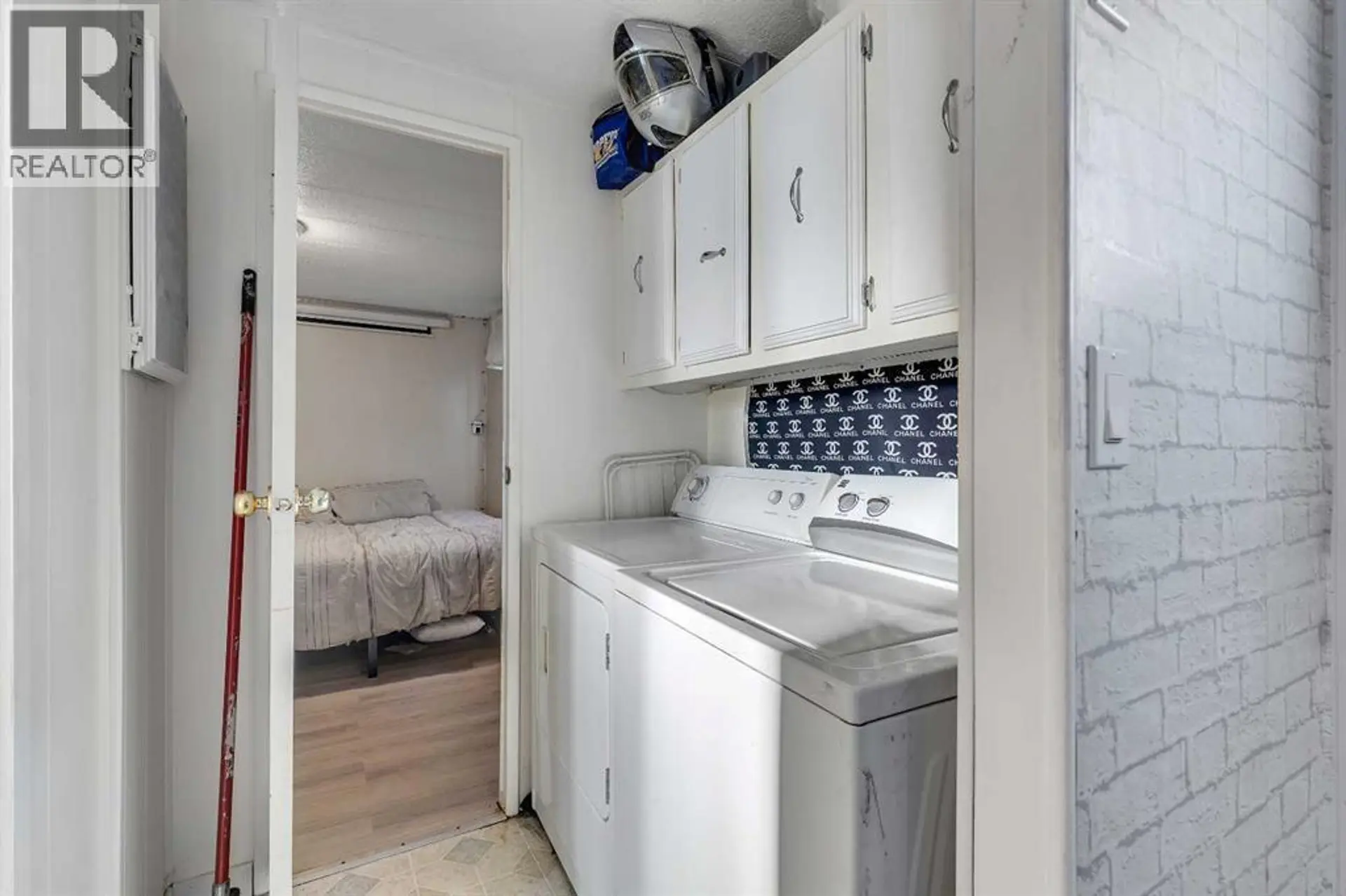 101 Huntstrom Drive NE - Image 11