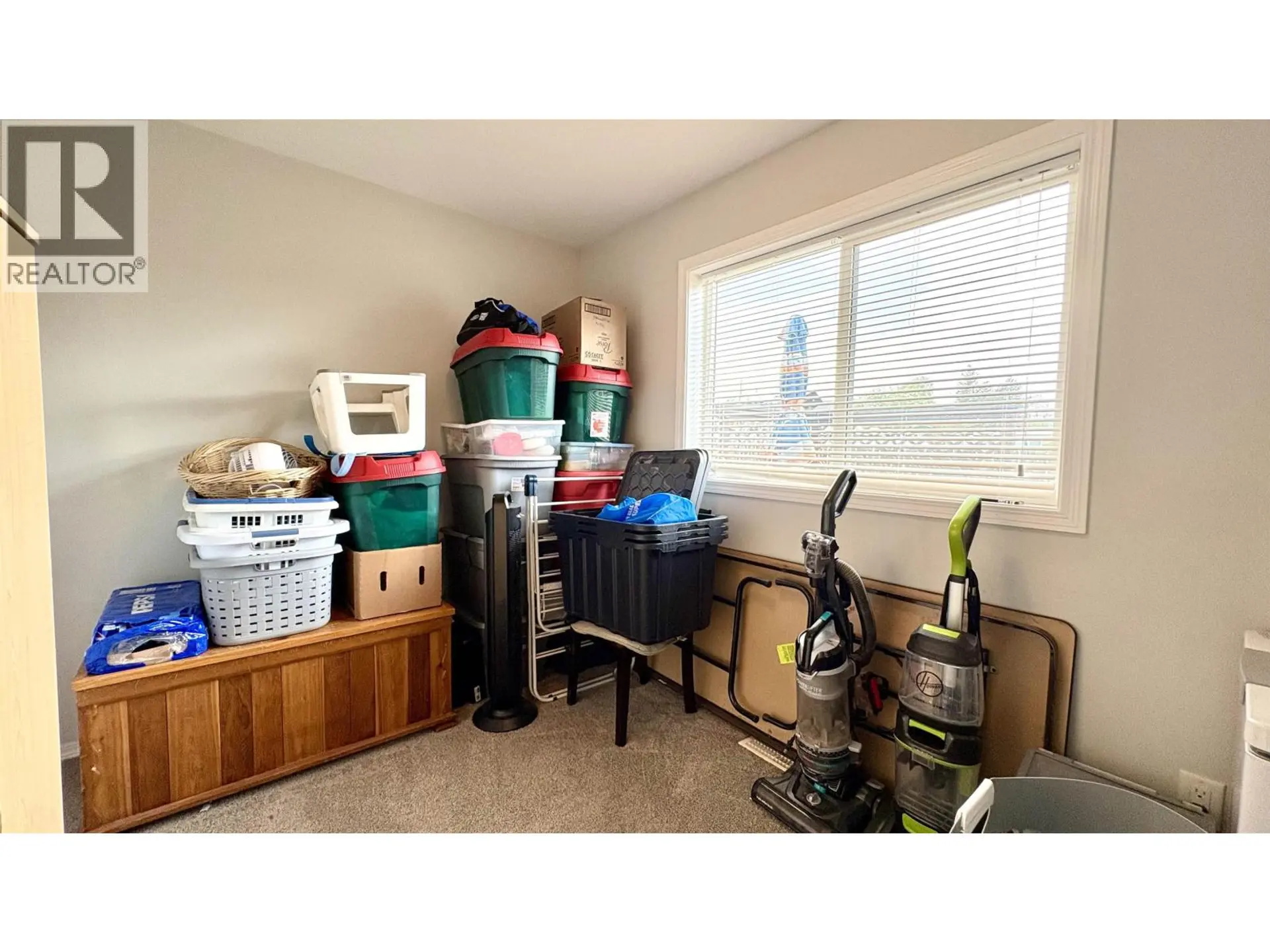2205 REDWOOD CRESCENT - Image 12
