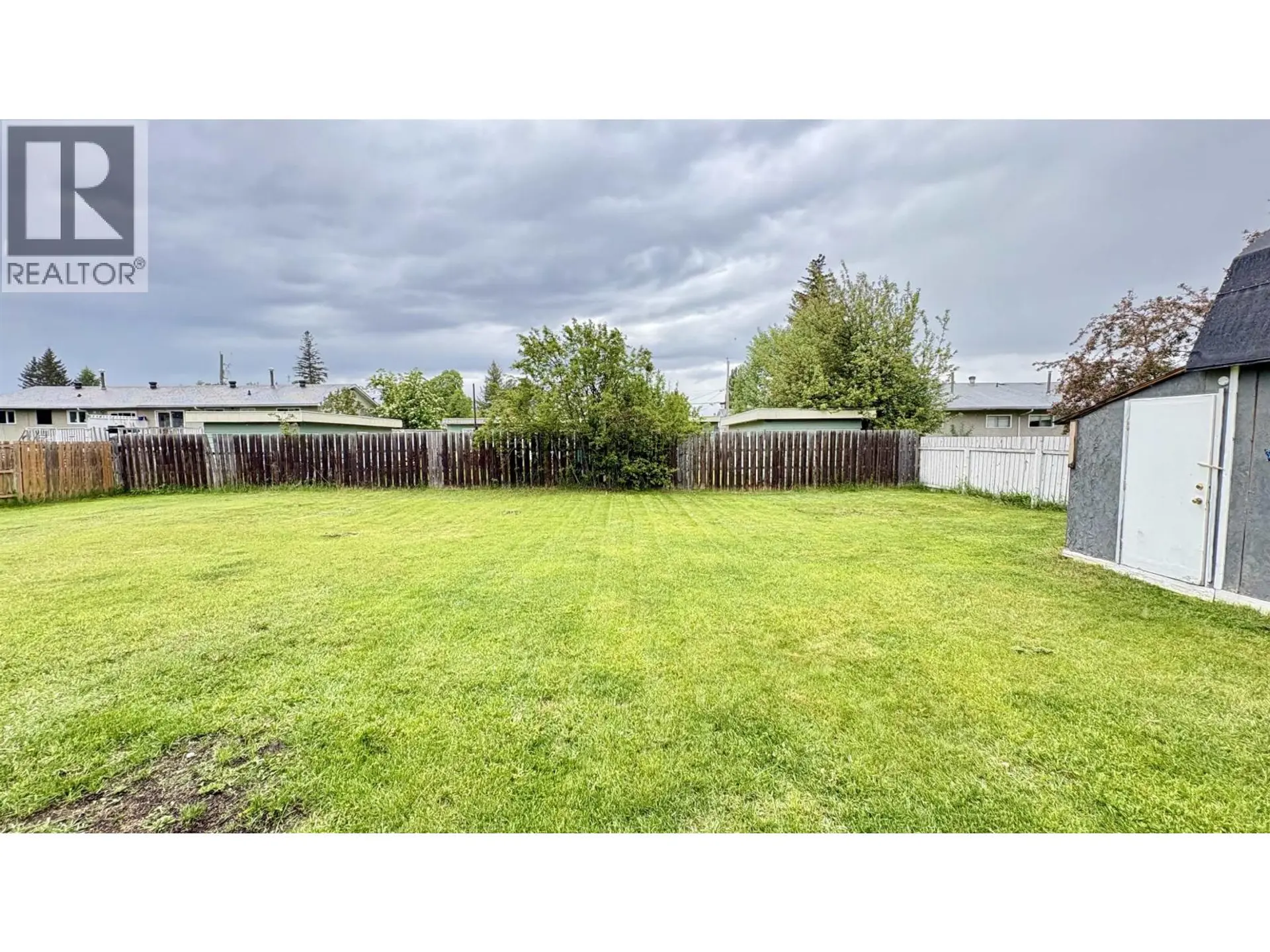 2205 REDWOOD CRESCENT - Image 14