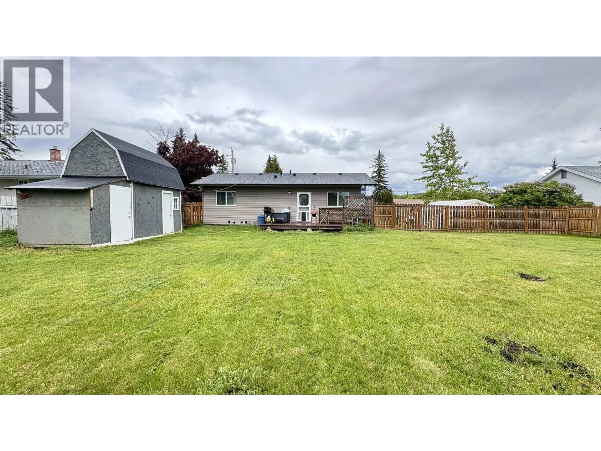 2205 REDWOOD CRESCENT - Image 16