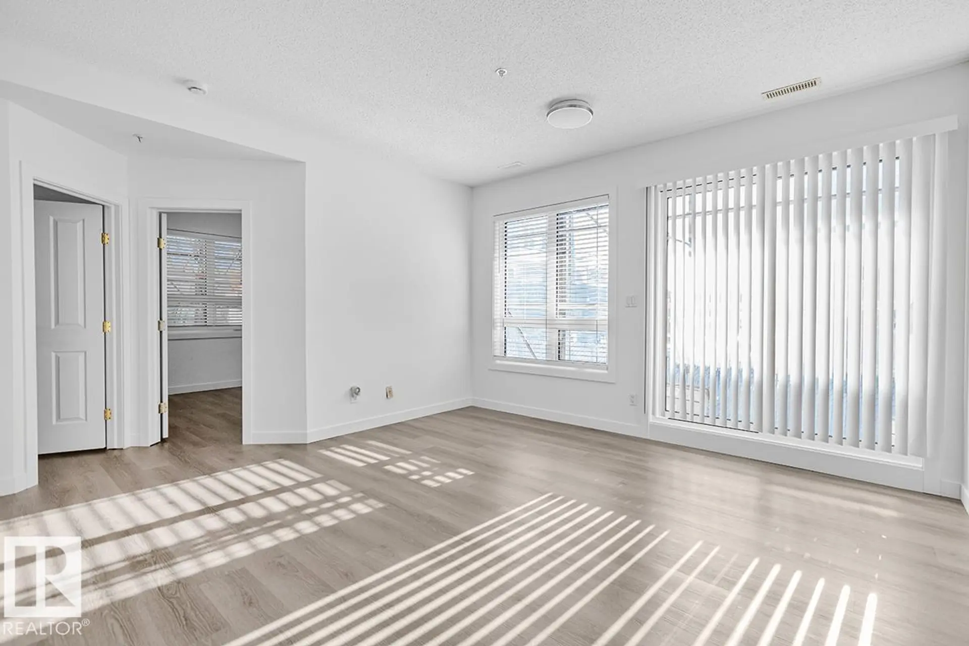 #117 10717 83 AV NW - Image 1
