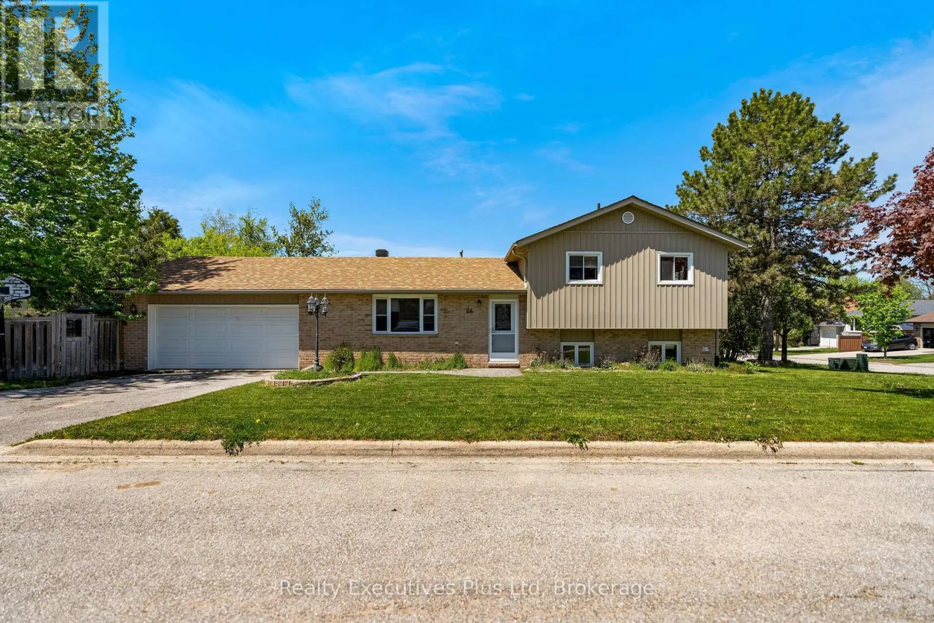 24 MCCONKEY PLACE - Image 1