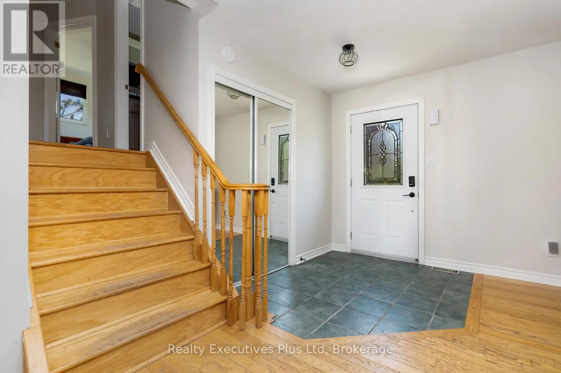 24 MCCONKEY PLACE - Image 3