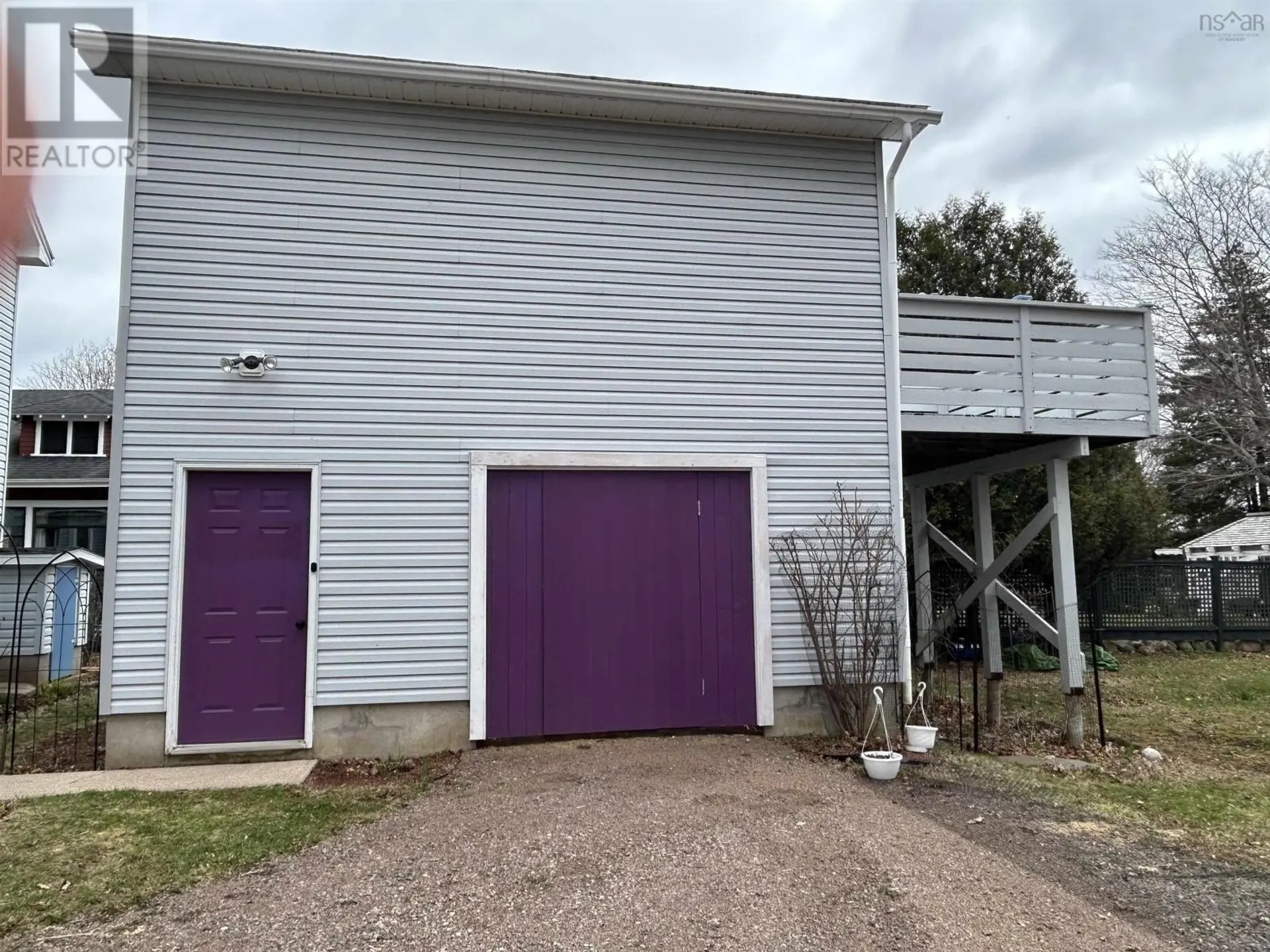 607 St.George Street - Image 18