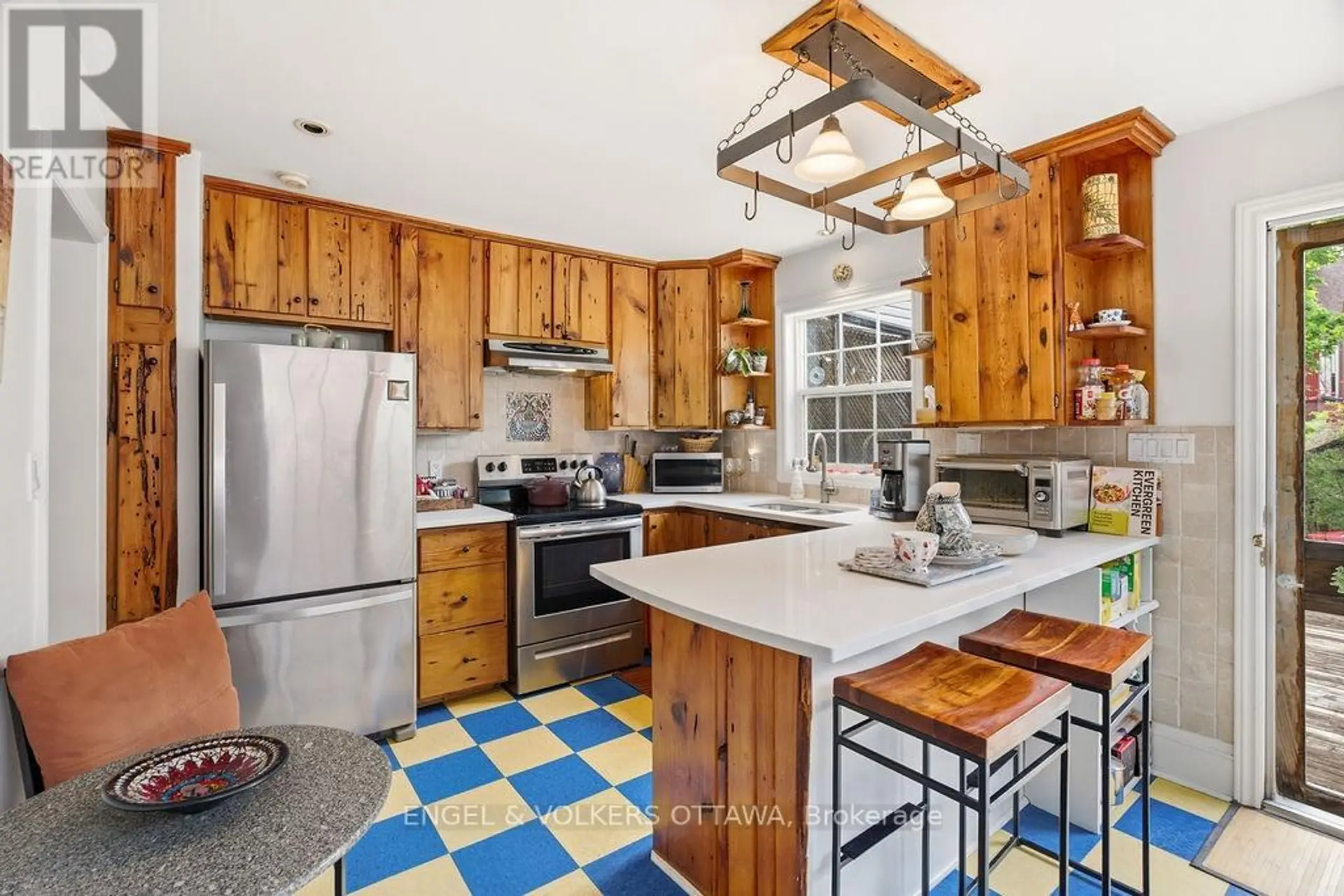 94 HOPEWELL AVENUE - Image 4