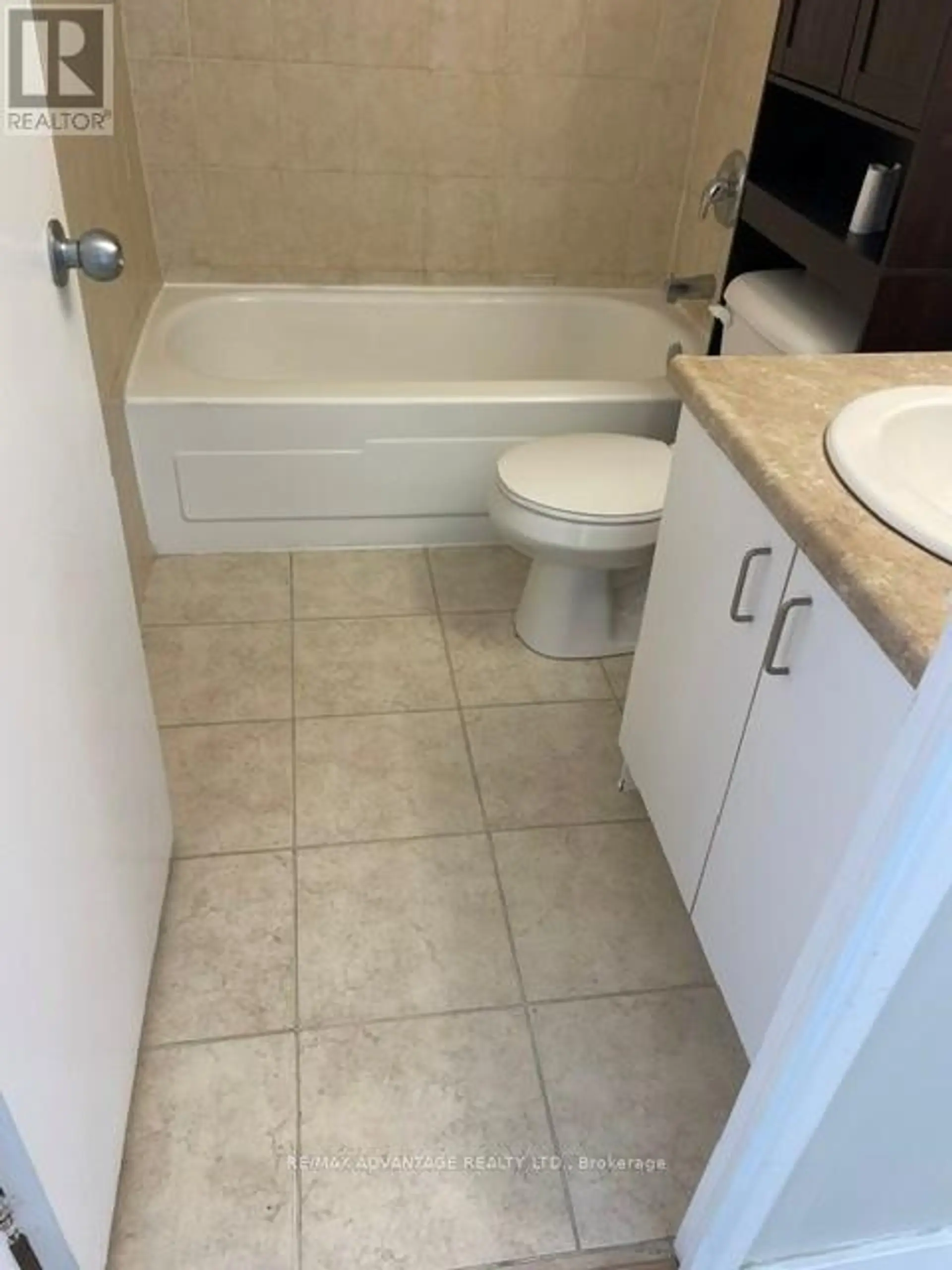#1103 563 MORNINGTON AVENUE - Image 7