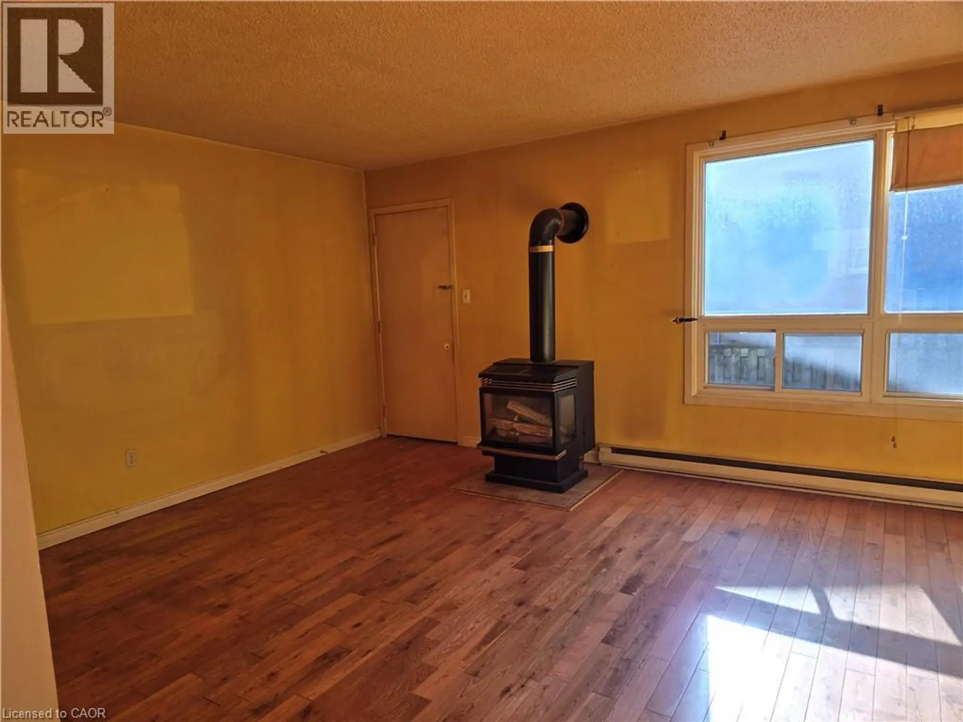 #2 95 FONTHILL Road - Image 5