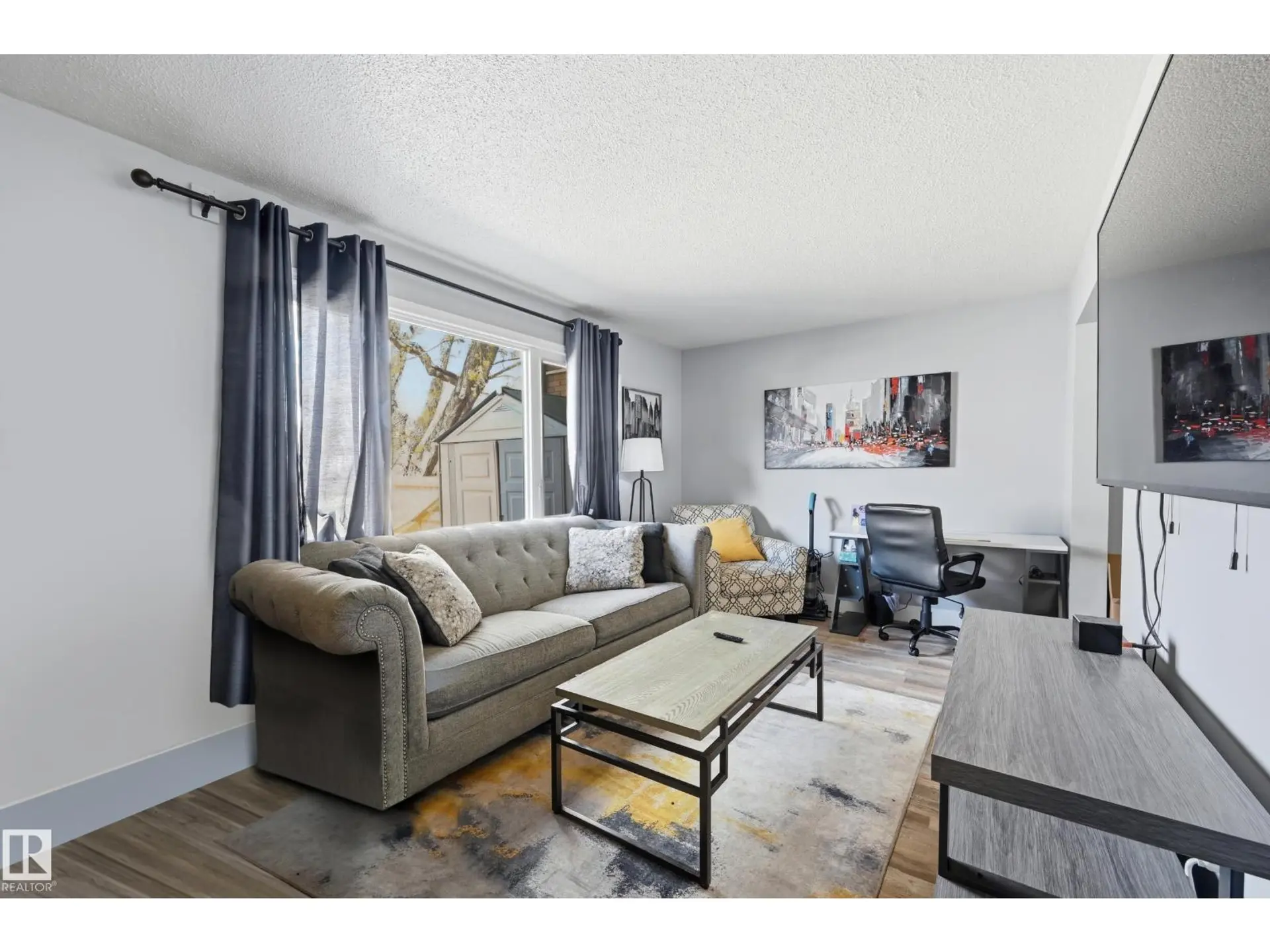 #9 8020 141 AV NW - Image 1