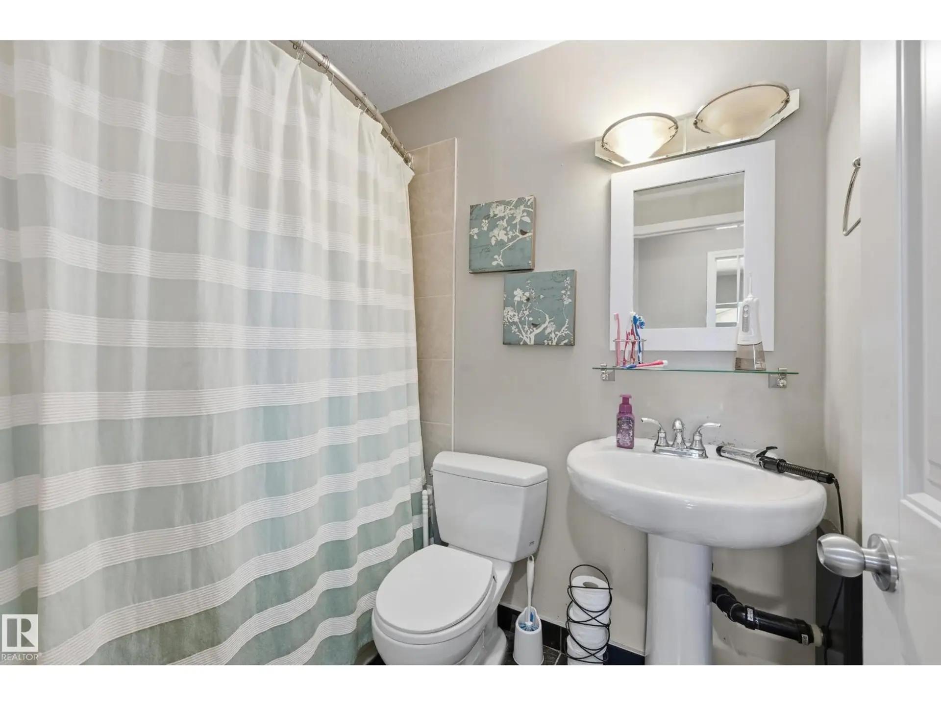 #9 8020 141 AV NW - Image 14