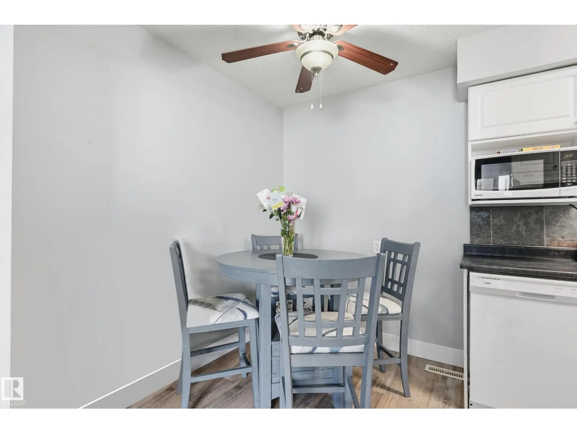#9 8020 141 AV NW - Image 3