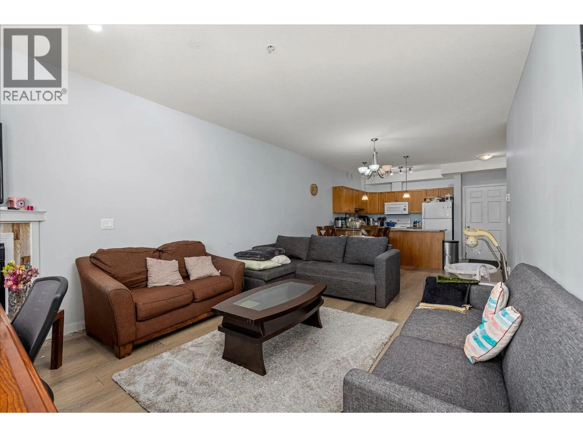 #219 250 Hollywood Road - Image 9