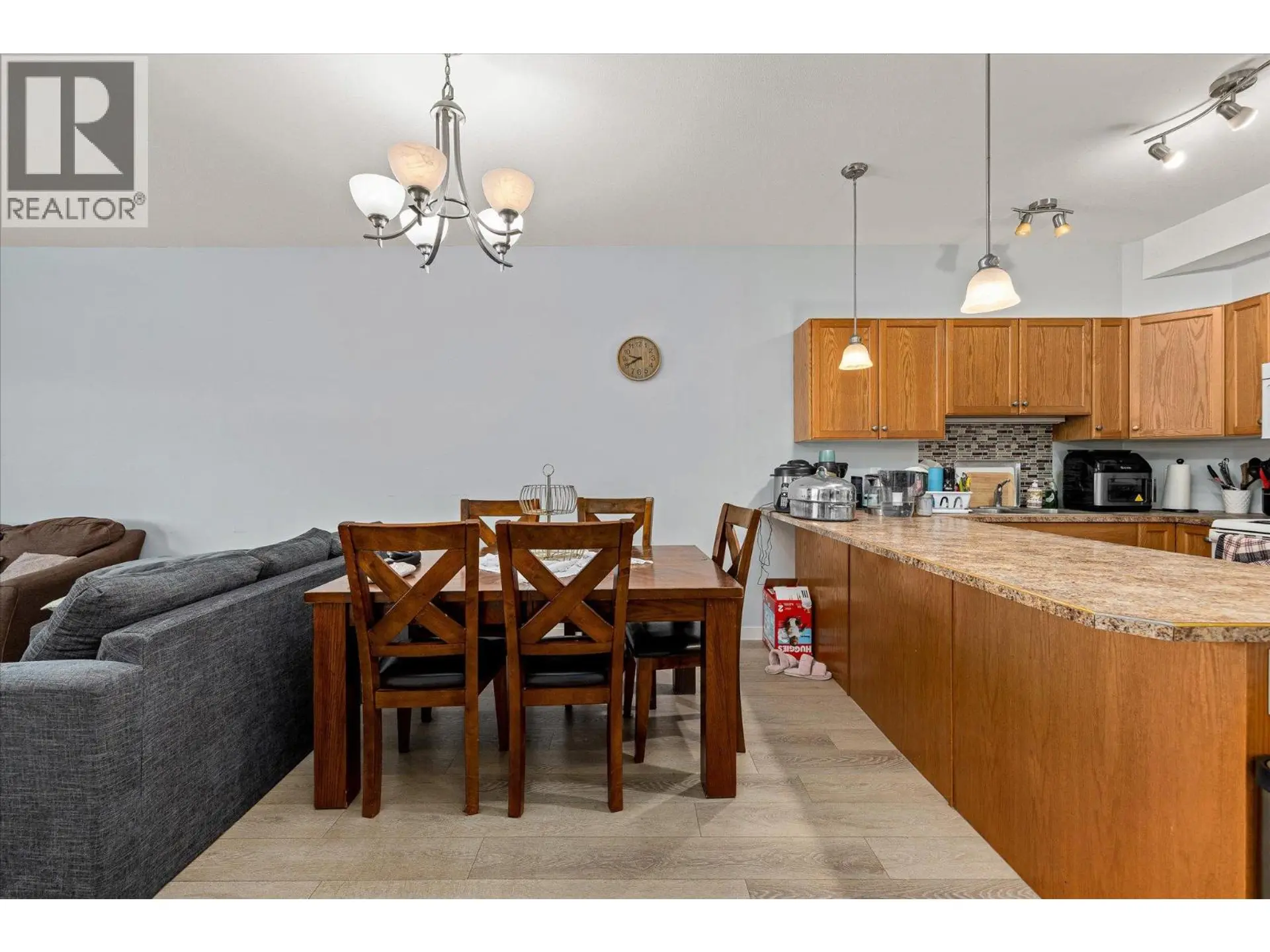 #219 250 Hollywood Road - Image 6