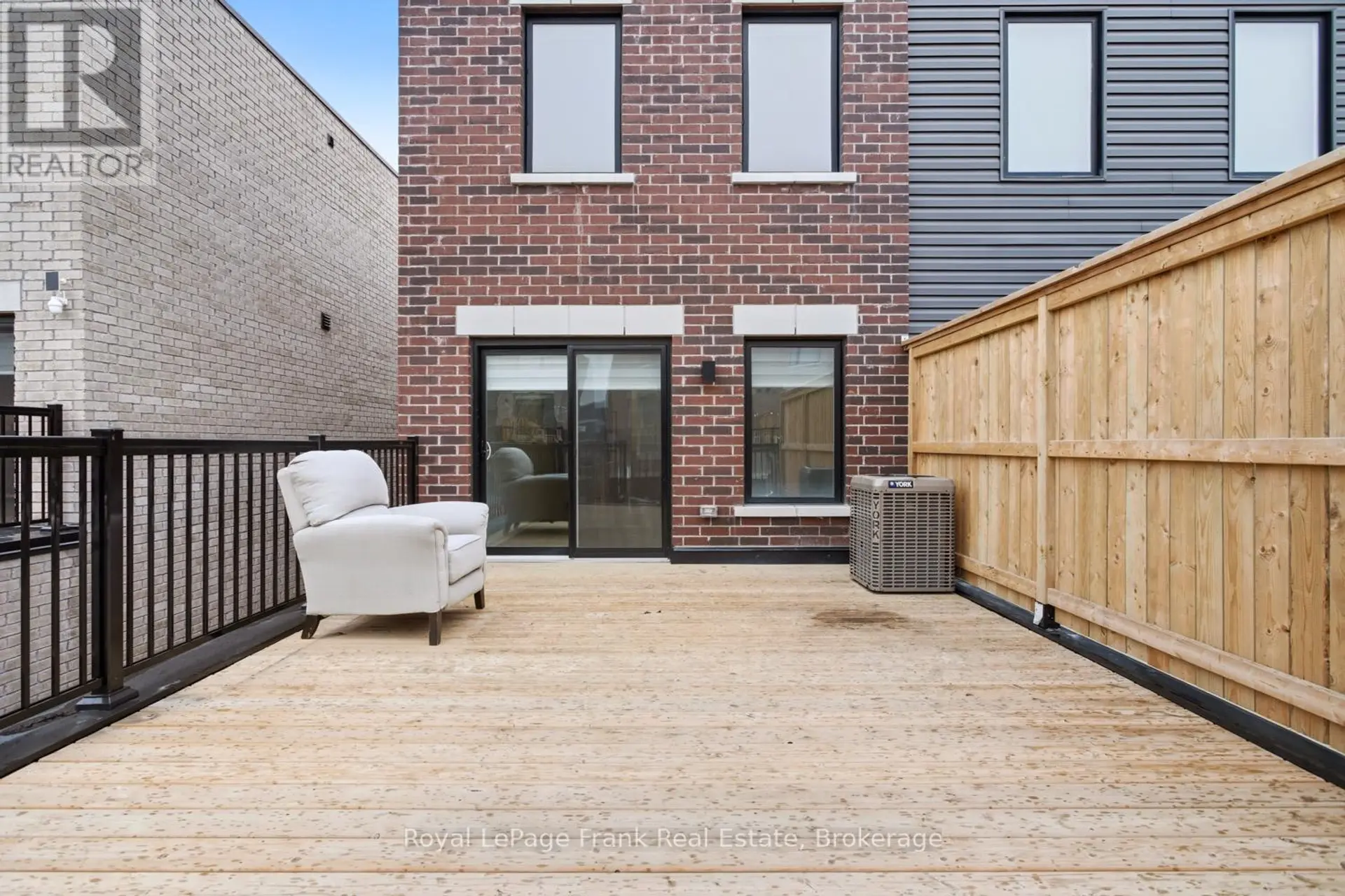 36 BATESON STREET - Image 12