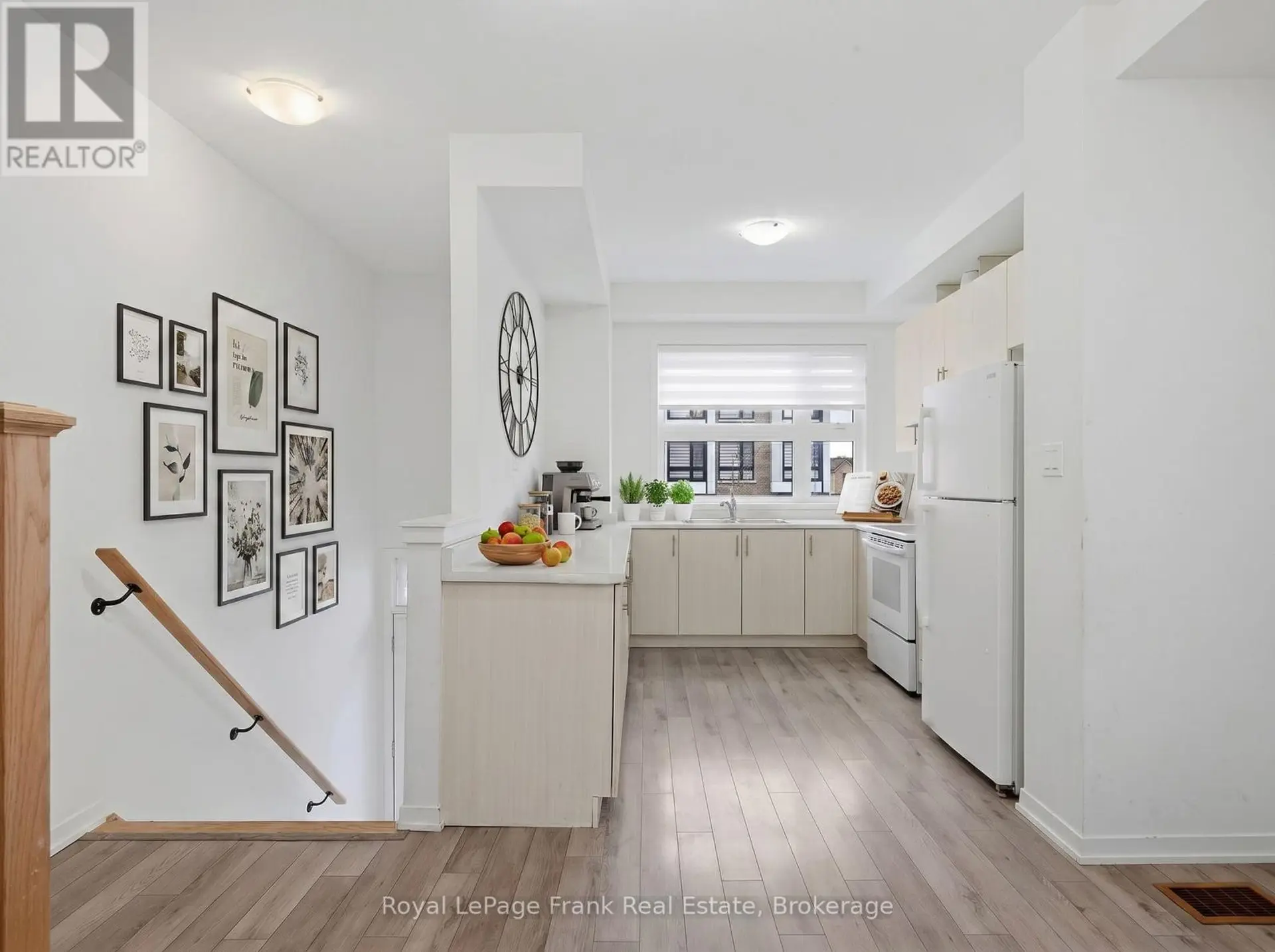 36 BATESON STREET - Image 3