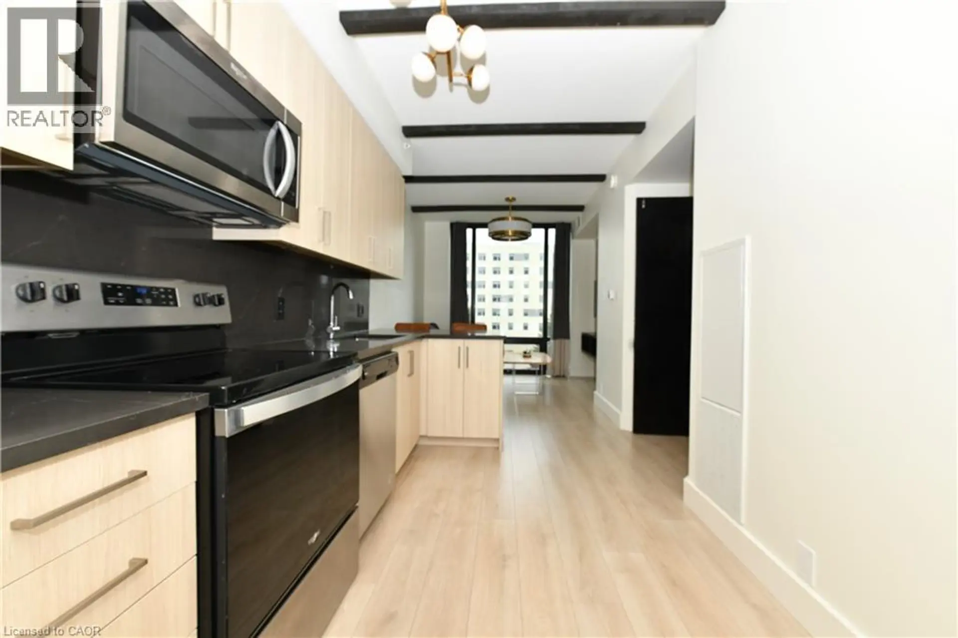 #736 145 W COLUMBIA Street W - Image 1