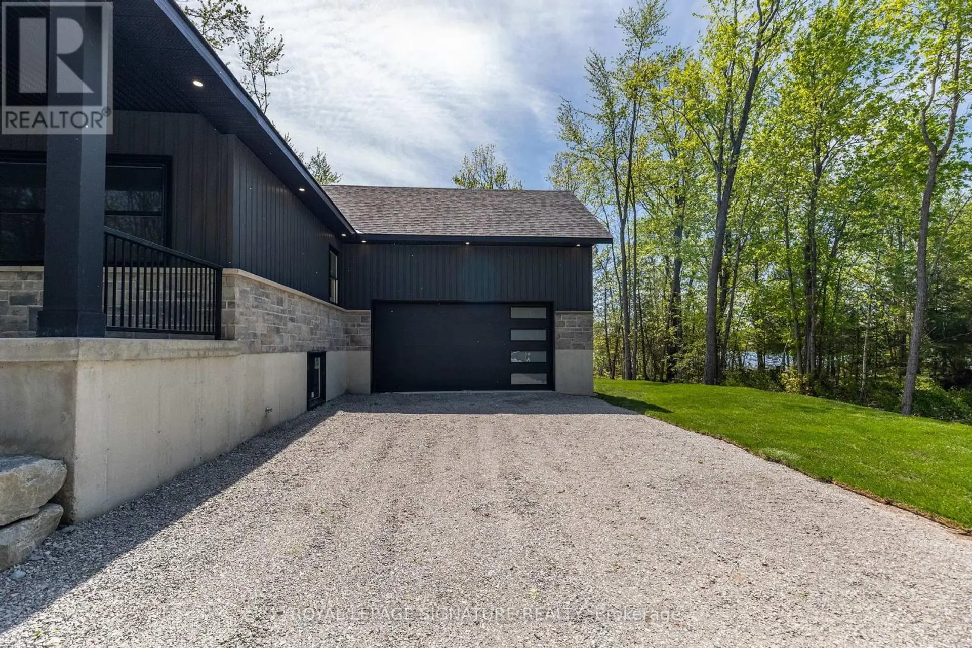 35 YOUNG STREET - Image 16