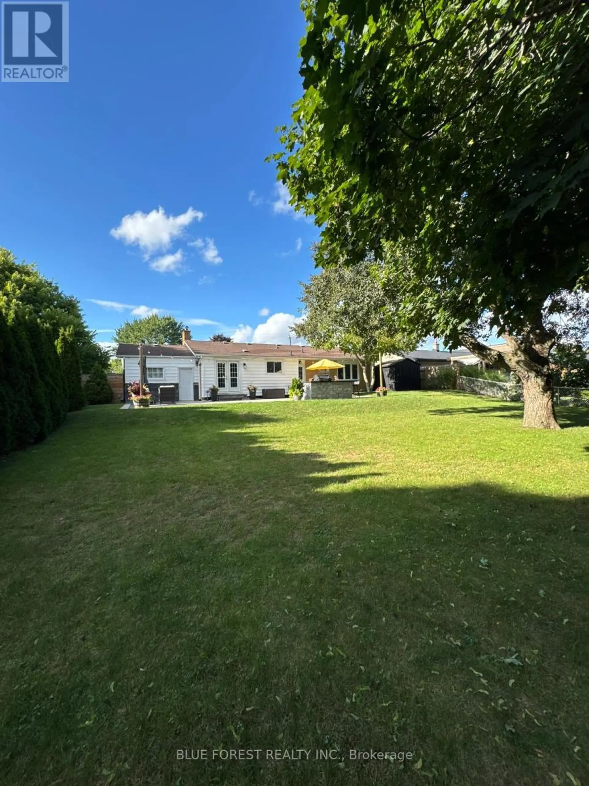 15 SOUTHLAND DRIVE - Image 17