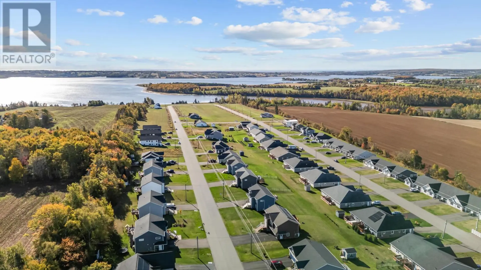 109 WATERS EDGE Lane - Image 6