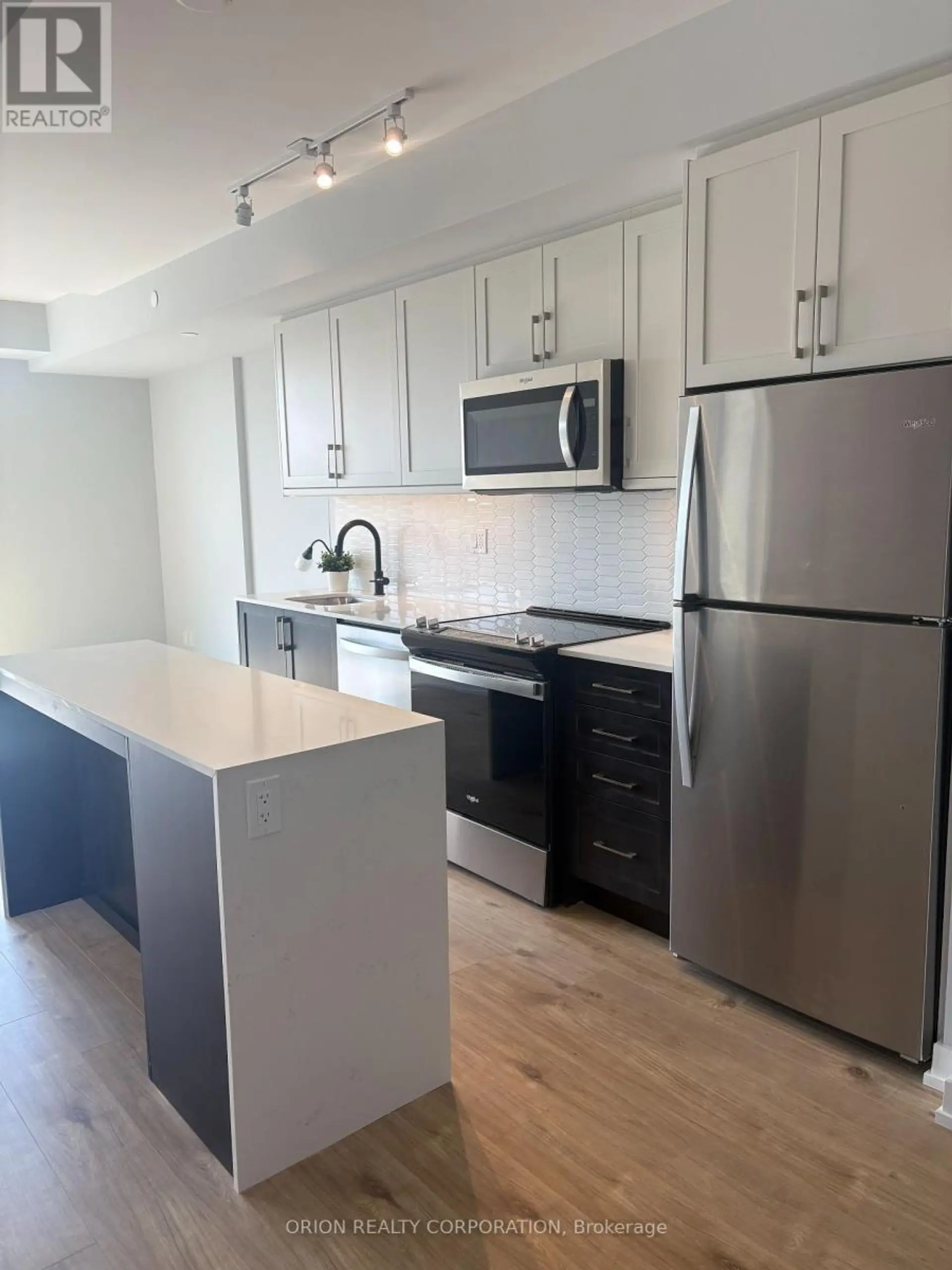 #408 201 BROCK STREET S - Image 1