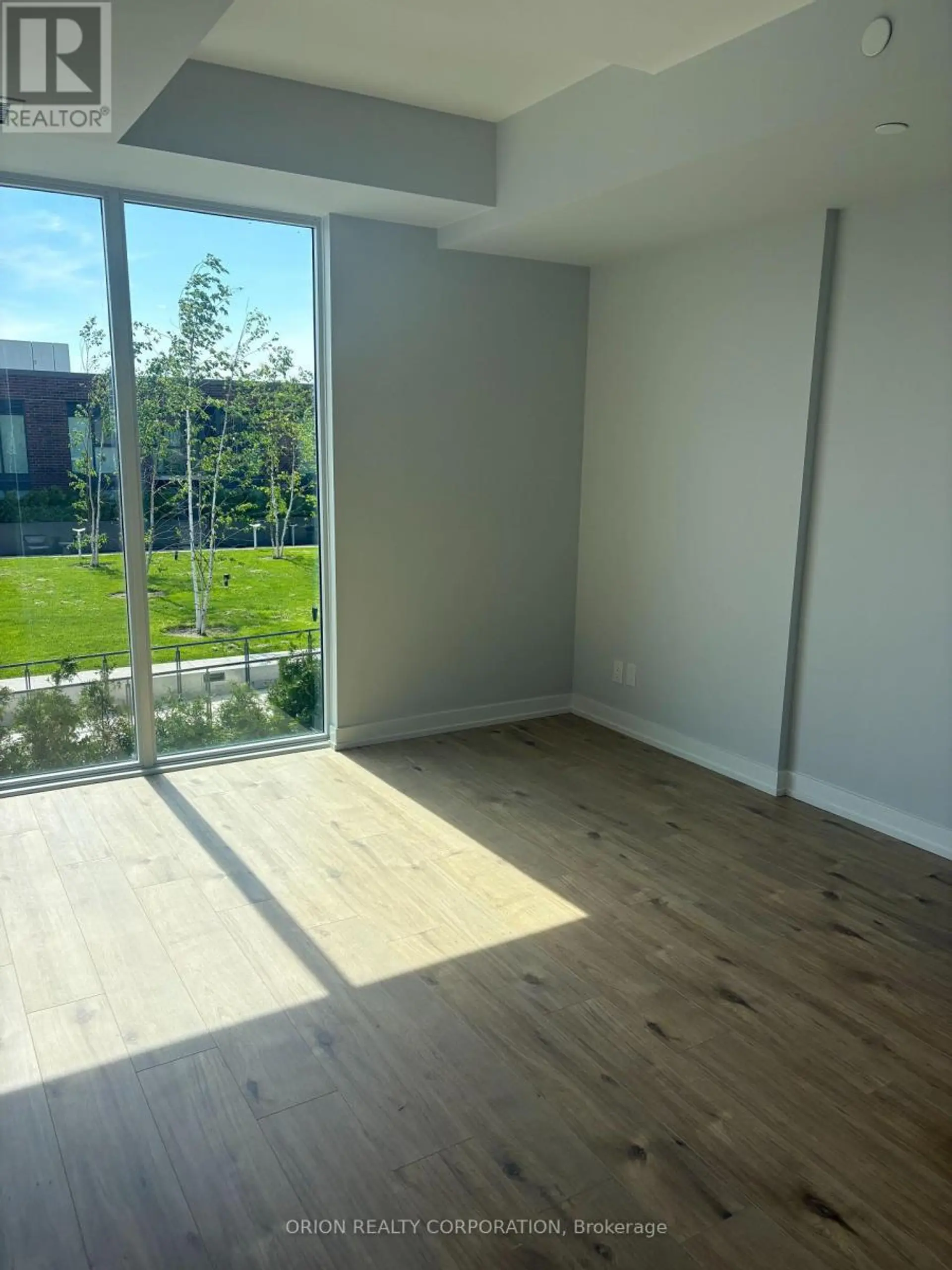 #408 201 BROCK STREET S - Image 4