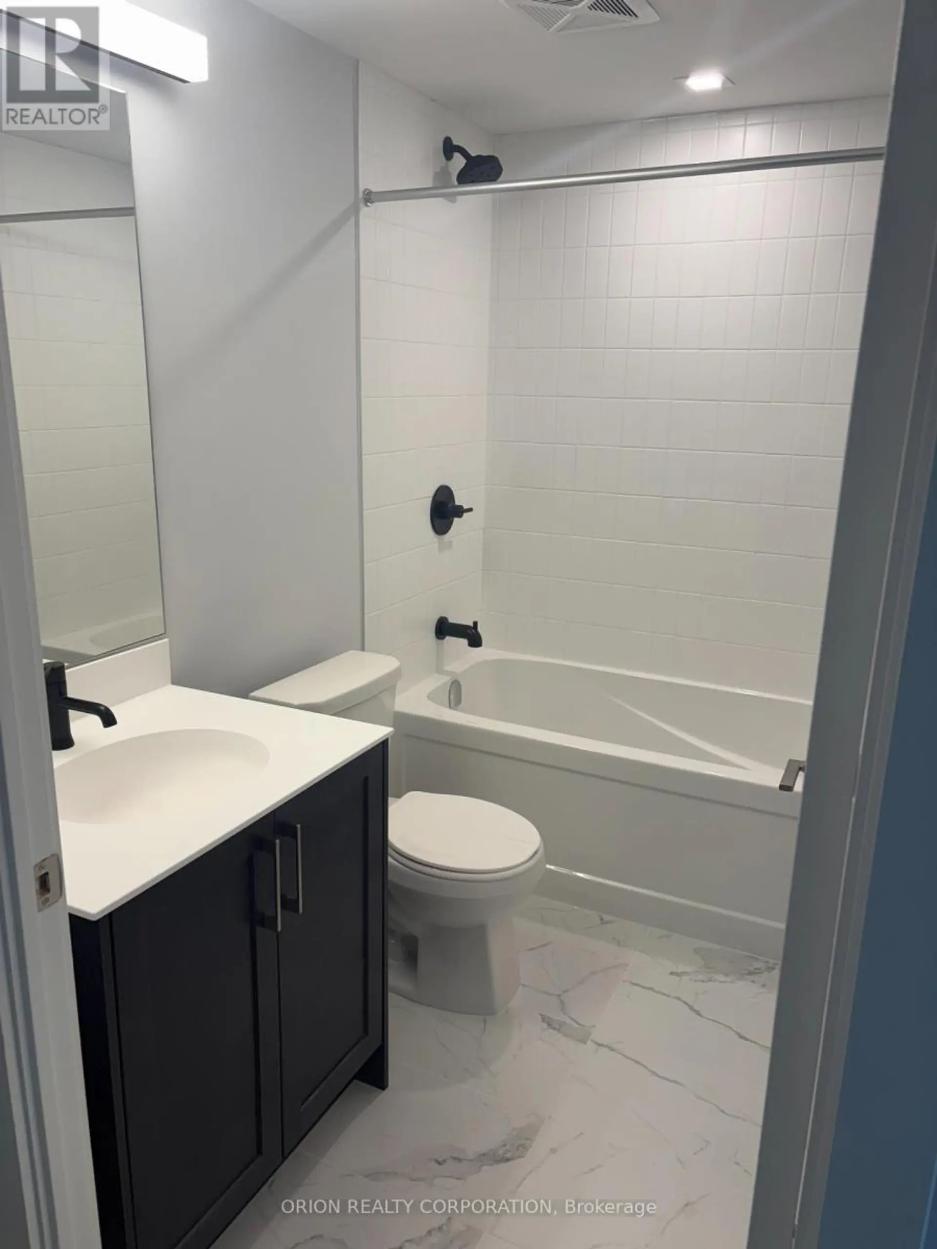#408 201 BROCK STREET S - Image 6