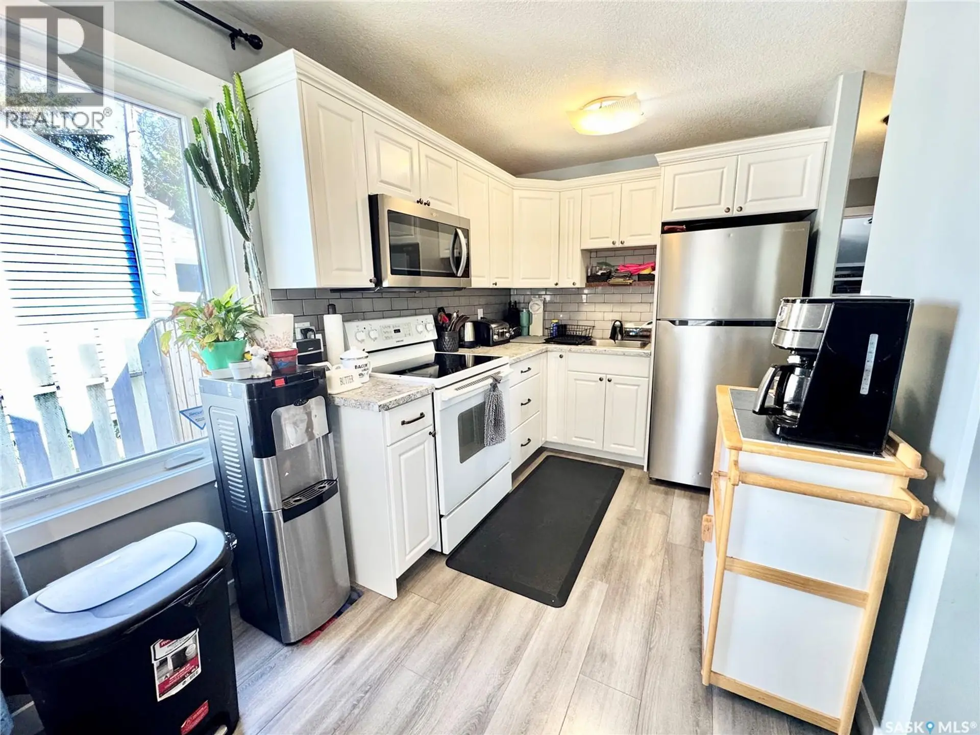 719 4th STREET E - Image 3