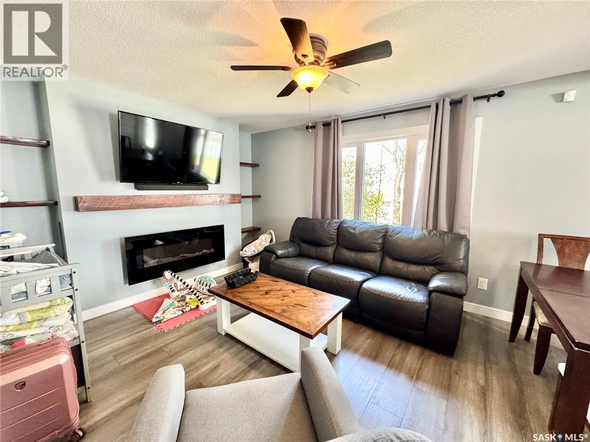 719 4th STREET E - Image 8