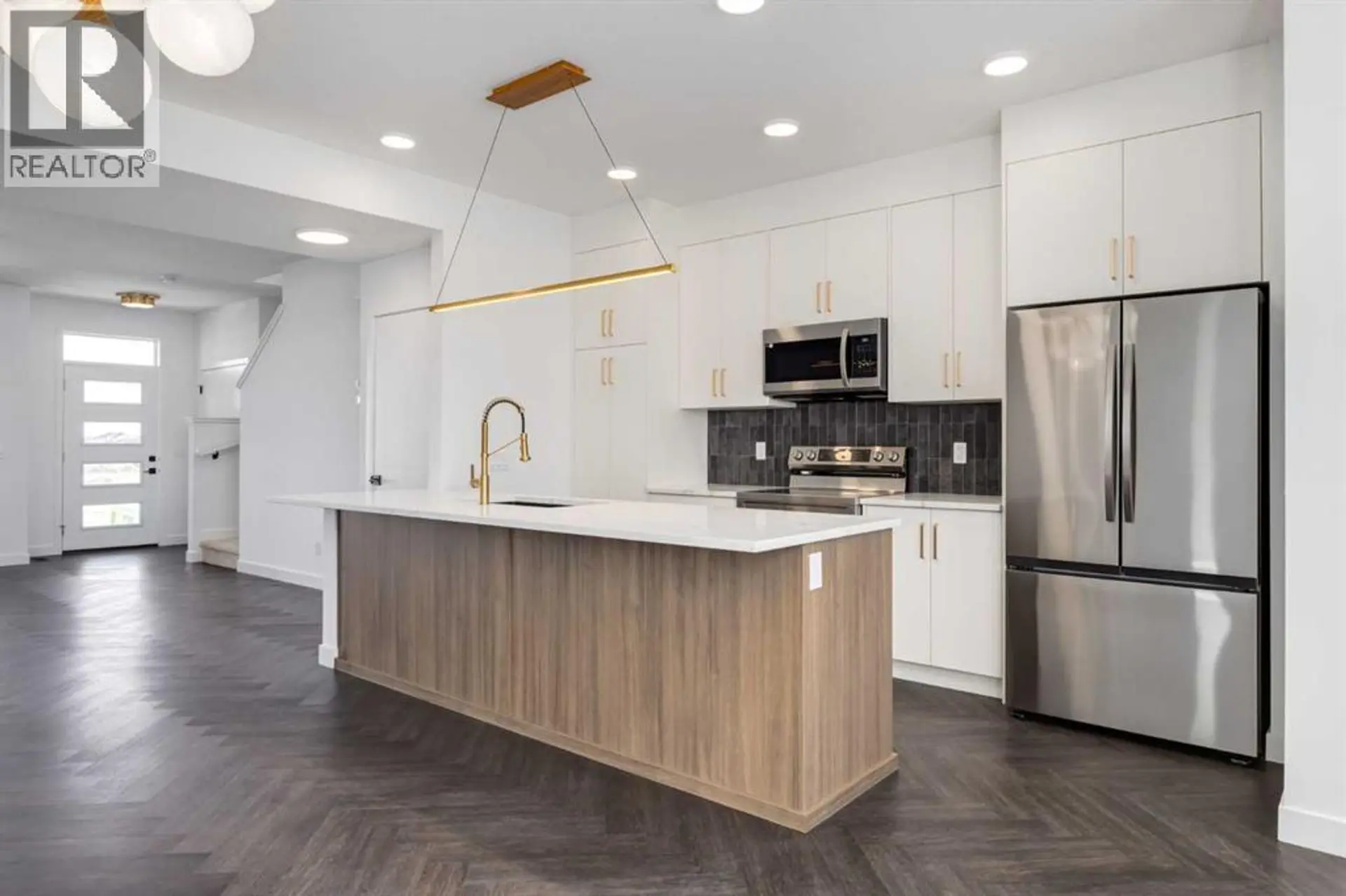 411 Clydesdale Avenue - Image 5