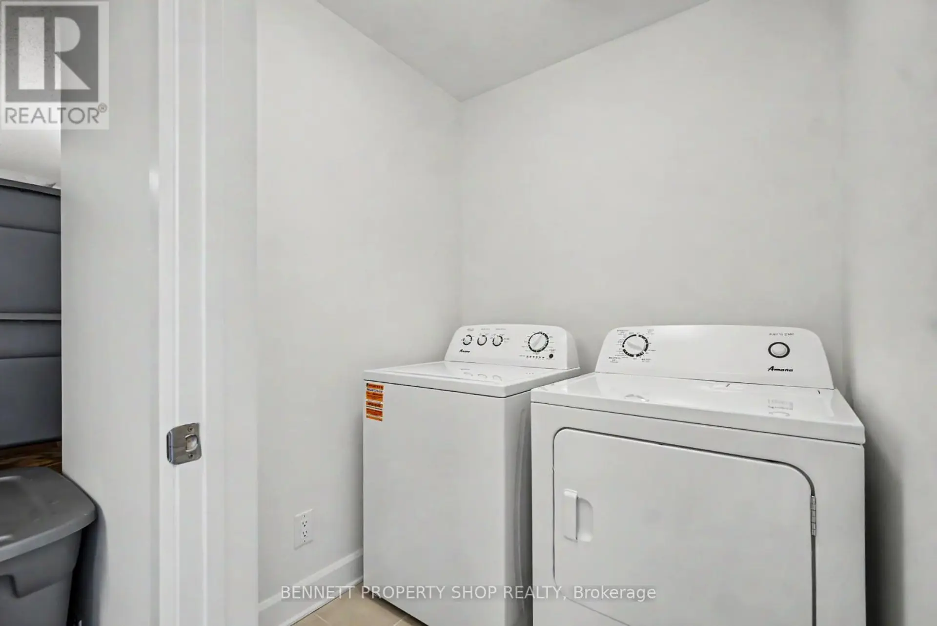 1047 VENTUS WAY - Image 15
