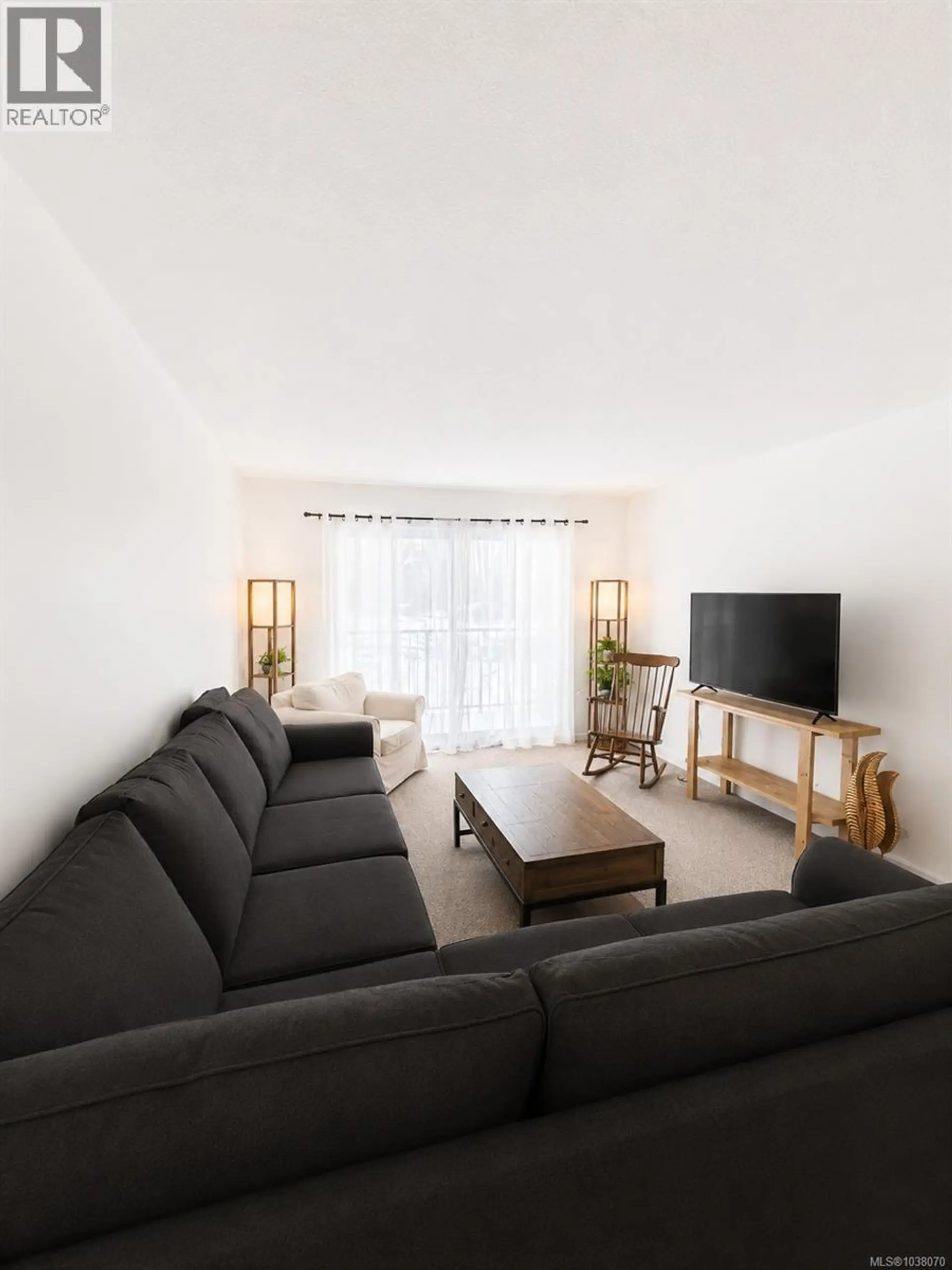 #205 7450 Rupert St - Image 1