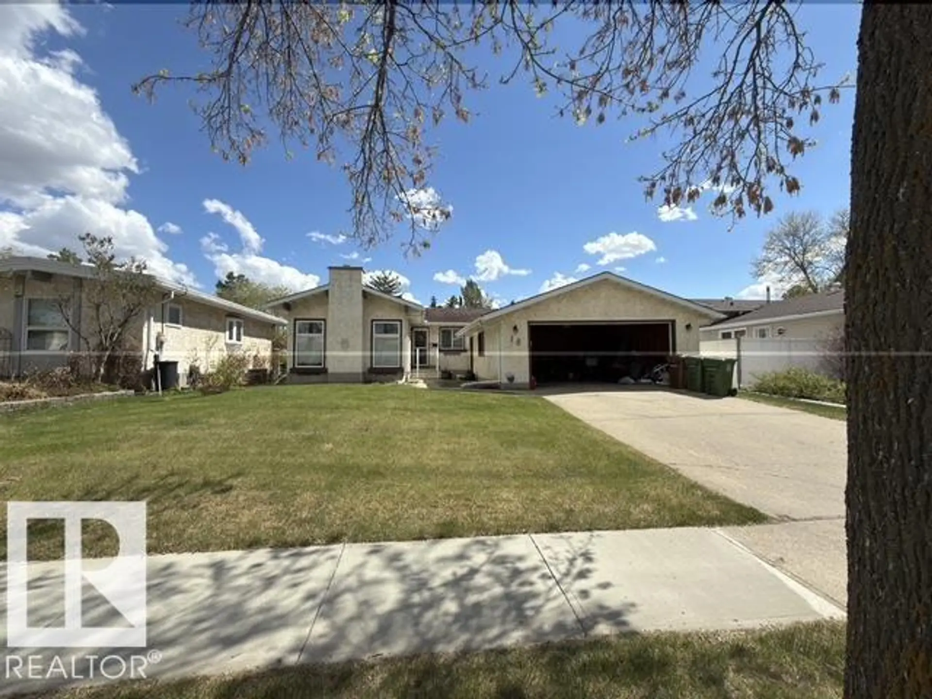 18 LATIMER PL - Image 2