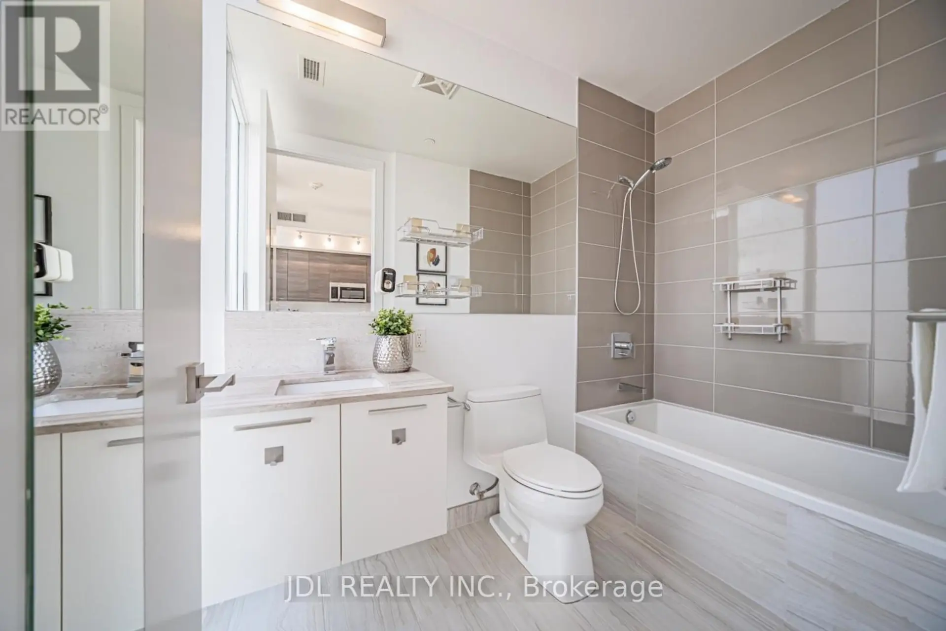 #3601 28 WELLESLEY STREET E - Image 12