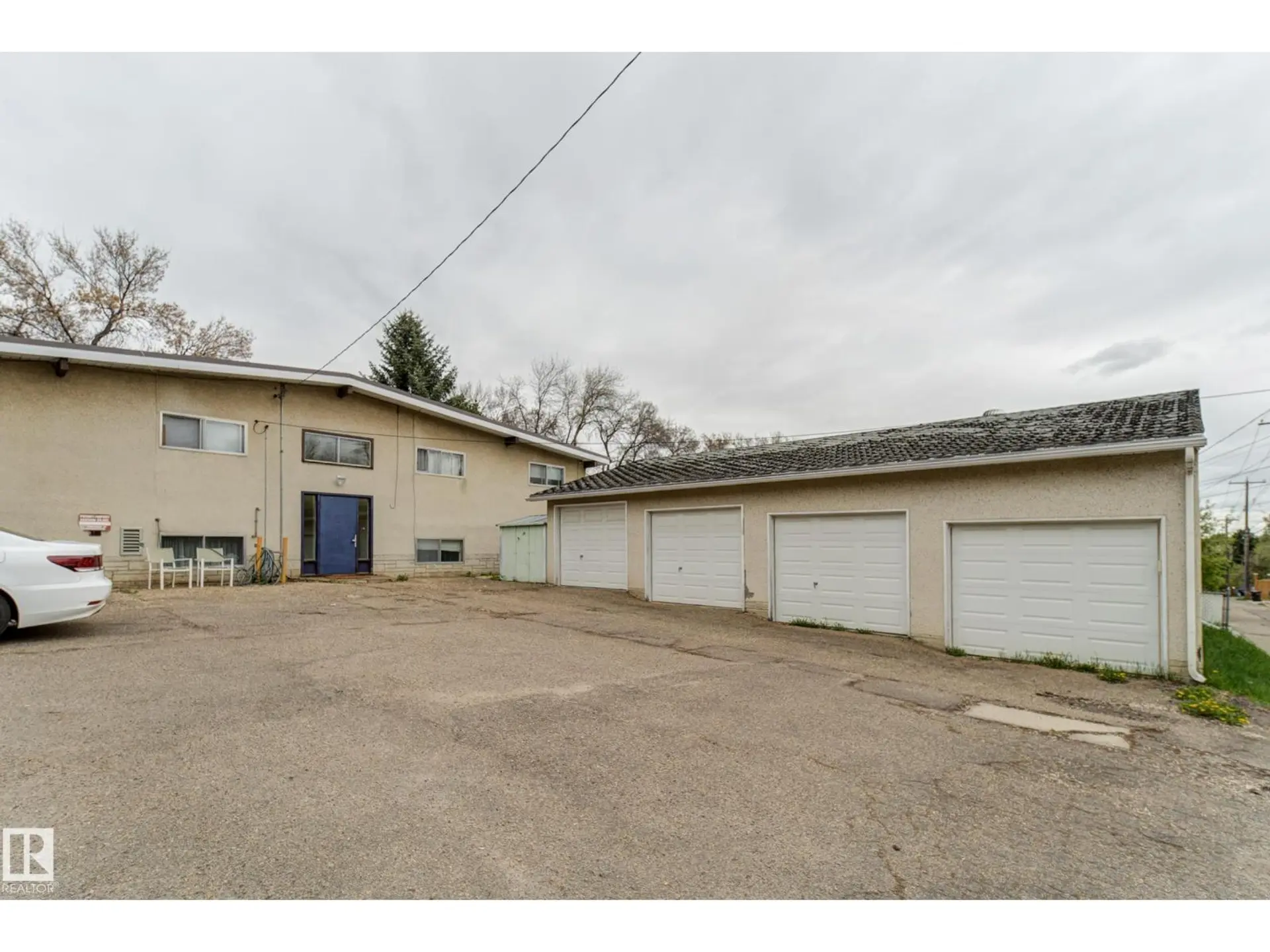 9749 88 AV NW - Image 16