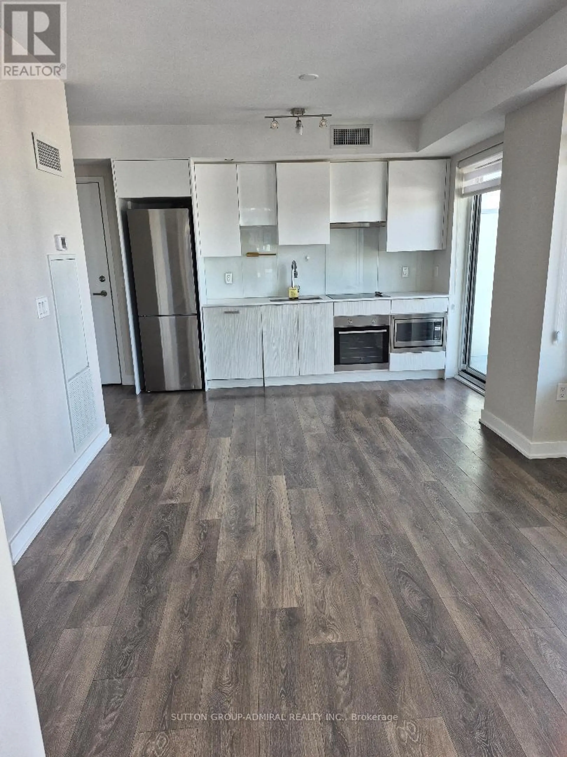 #3410 99 BROADWAY AVENUE - Image 6