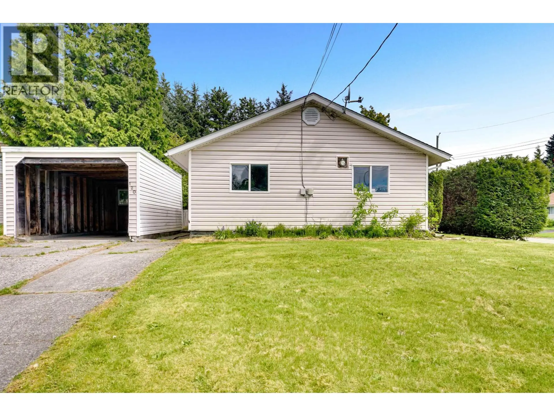 120 SAGUENAY STREET - Image 1