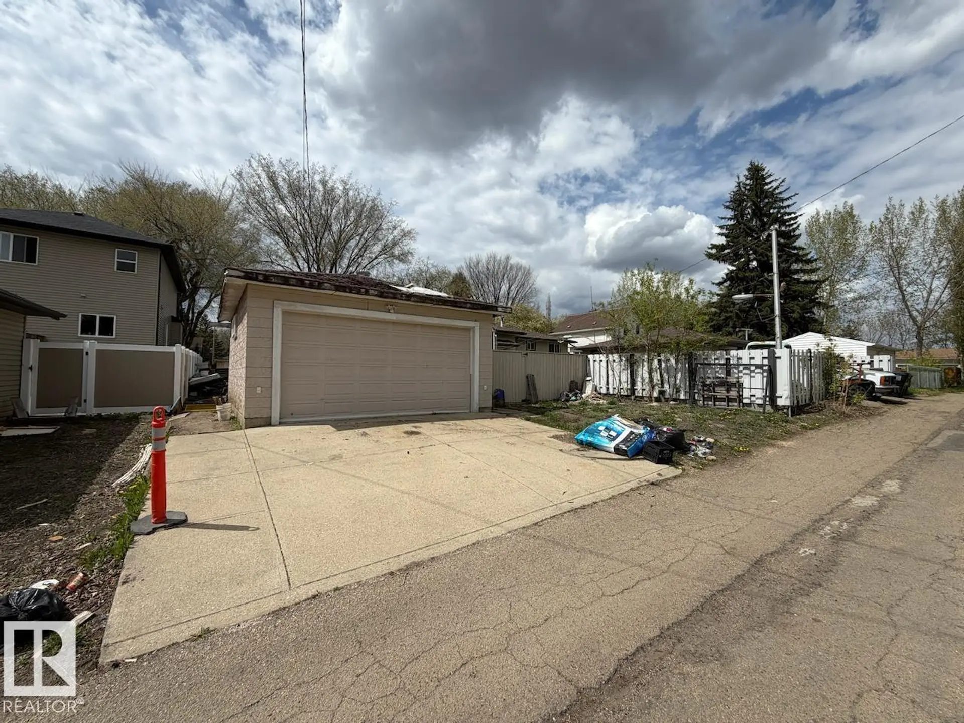 11839 56 ST NW - Image 3