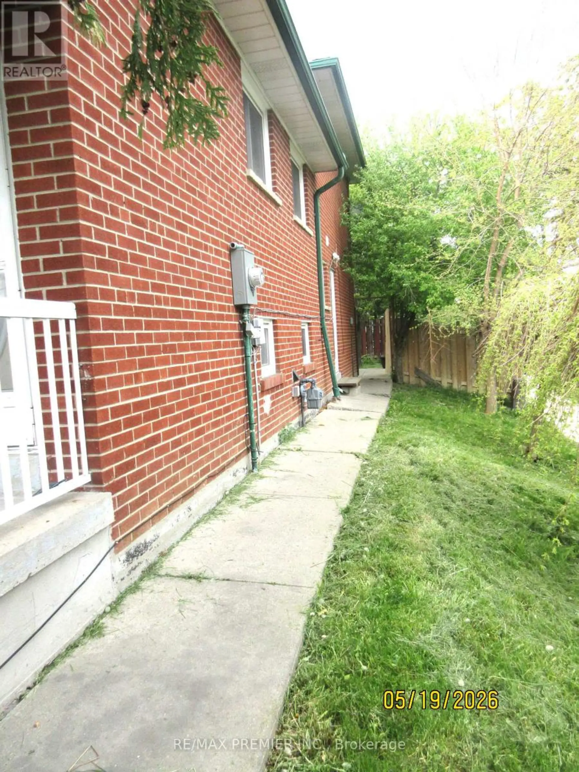 1 FUTURA DRIVE - Image 2