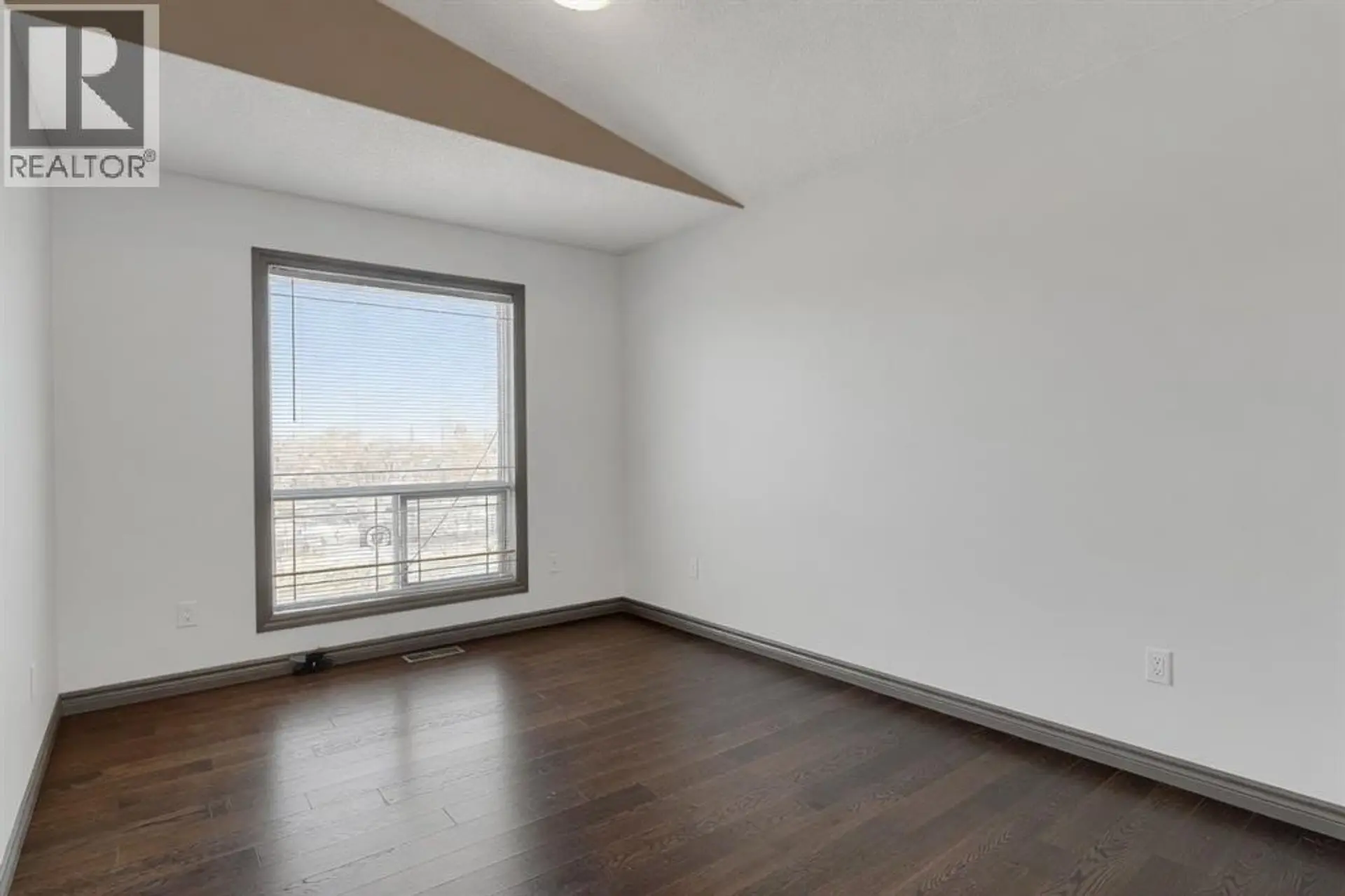 11113 66A Avenue - Image 7